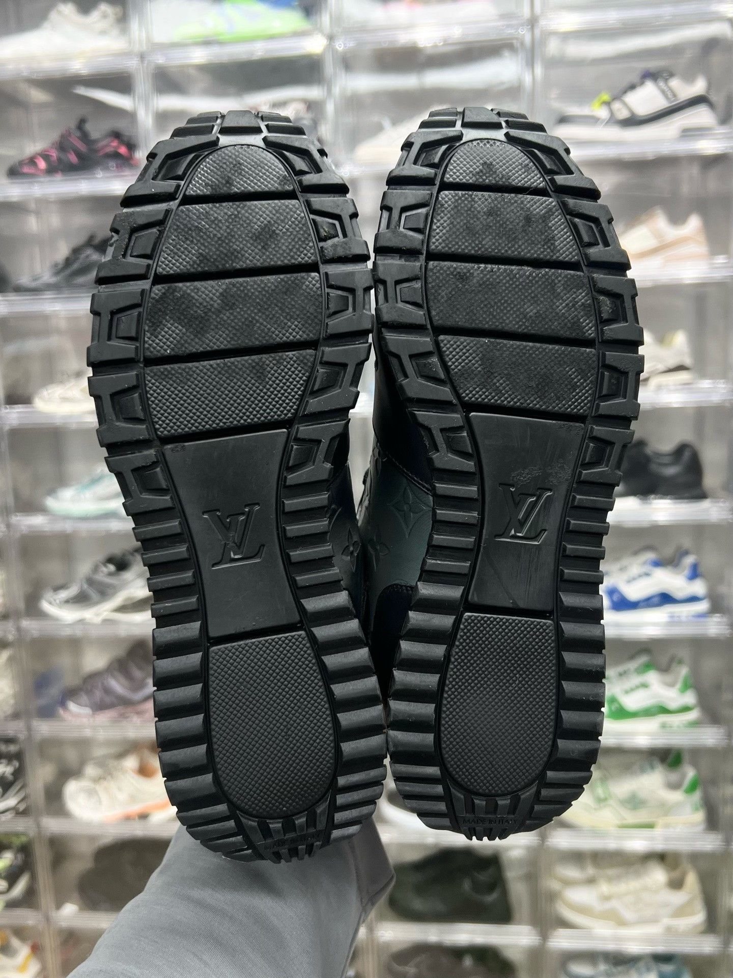 Louis Vuitton Louis Vuitton Black Designer top low 40.5 Size US 7.5 / EU 40-41 - 8 Thumbnail