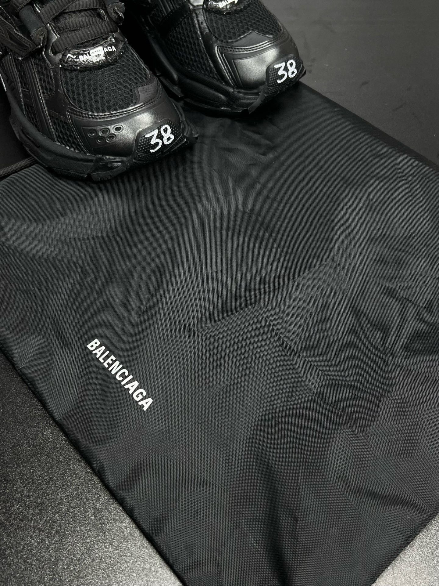 Balenciaga Balenciaga Black Designer Casual Size US S / EU 44-46 / 1 - 9 Thumbnail