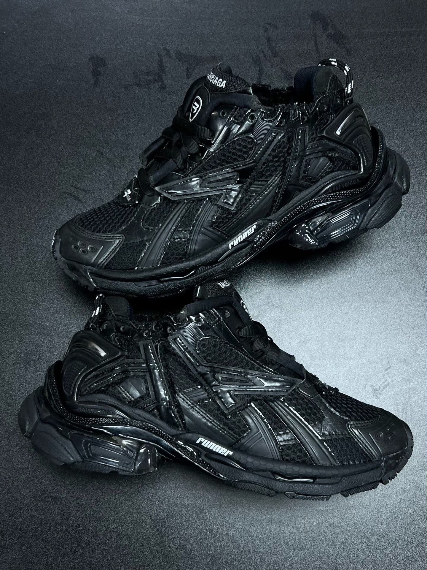 Balenciaga Balenciaga Black Designer Casual Size US S / EU 44-46 / 1 - 5 Thumbnail