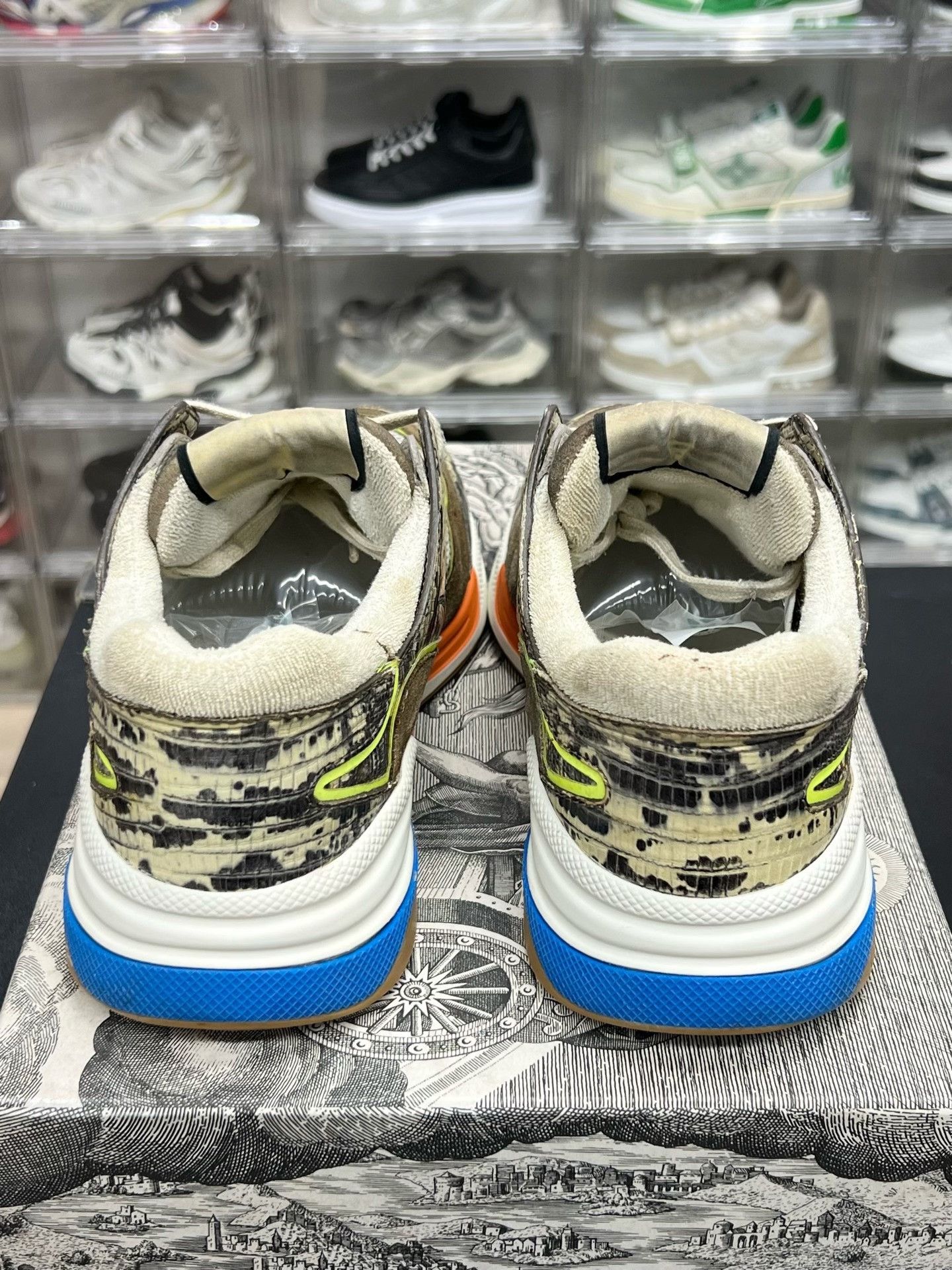 Gucci Gucci White Shoes Low Top High Top Size US S / EU 44-46 / 1 - 7 Thumbnail