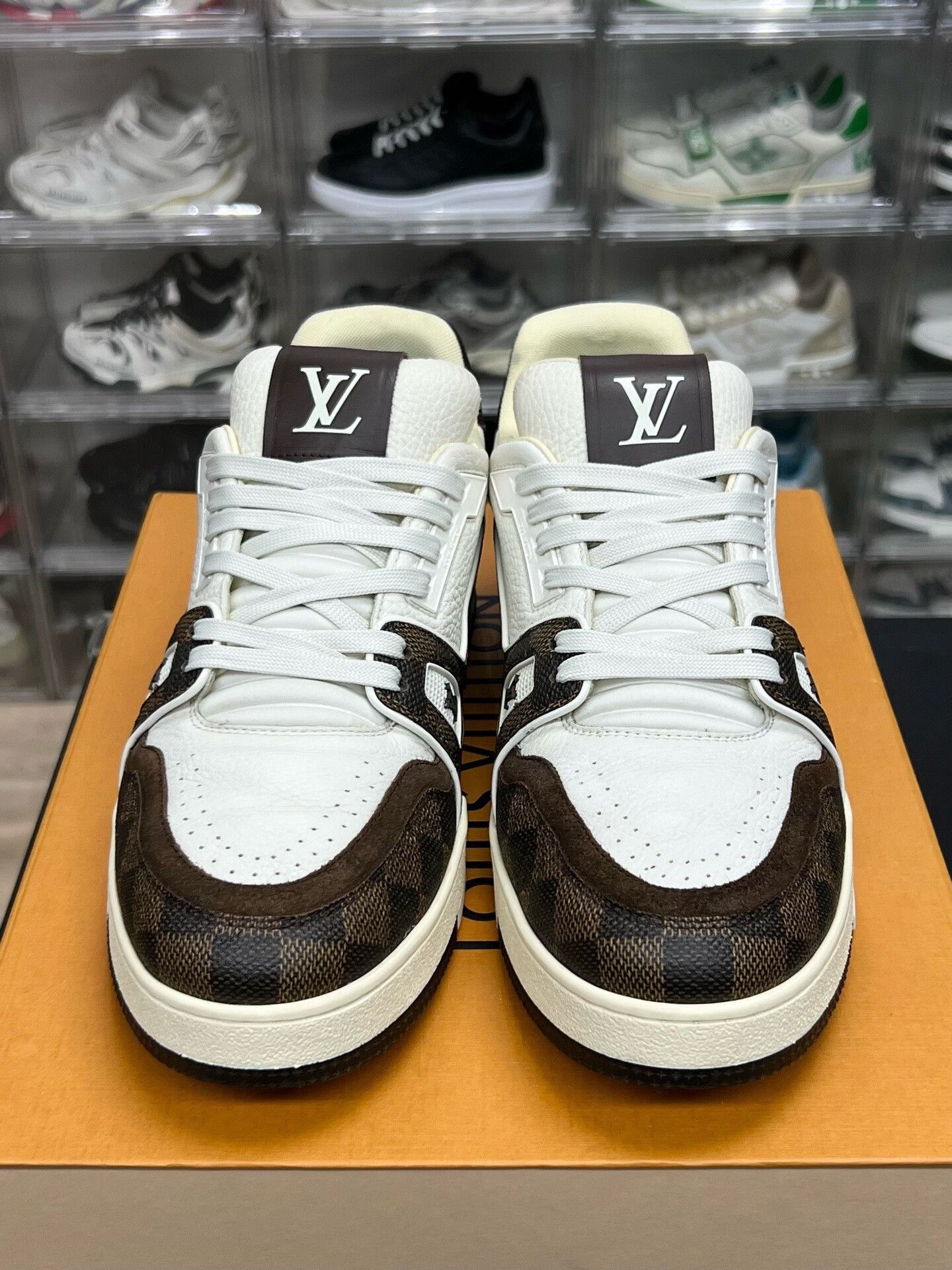 Louis Vuitton Louis Vuitton White Designer Casual Size US S / EU 44-46 / 1 - 2 Thumbnail