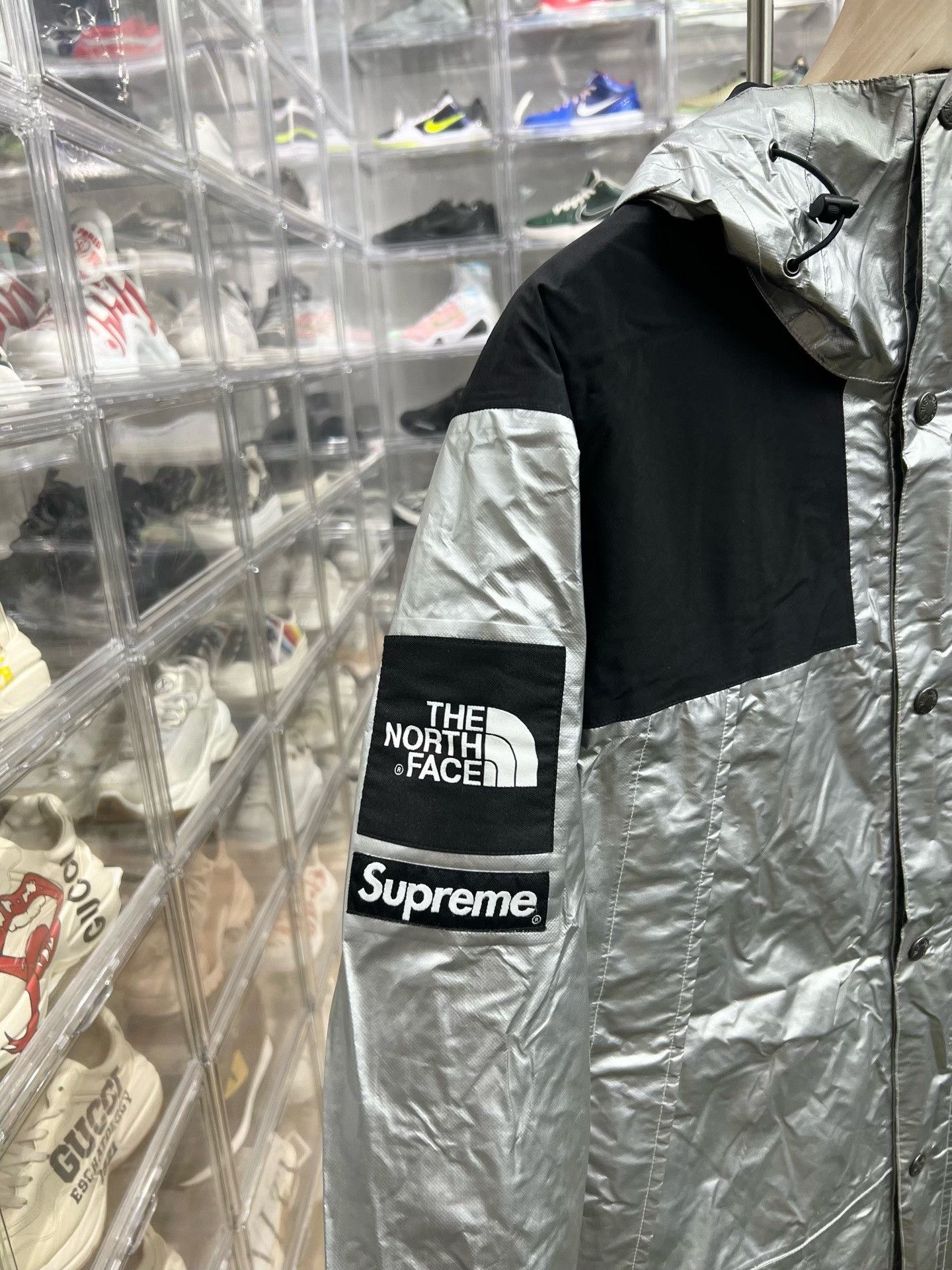 Supreme Supreme Silver Jacket Outerwear Size US L / EU 52-54 / 3 - 4 Thumbnail