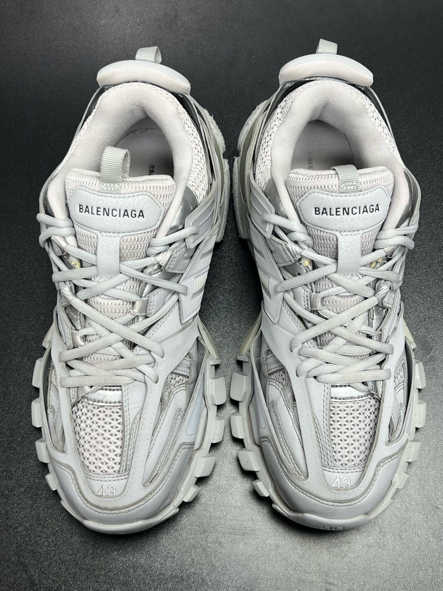 Balenciaga Balenciaga Gray Designer Casual Size US S / EU 44-46 / 1 - 3 Thumbnail