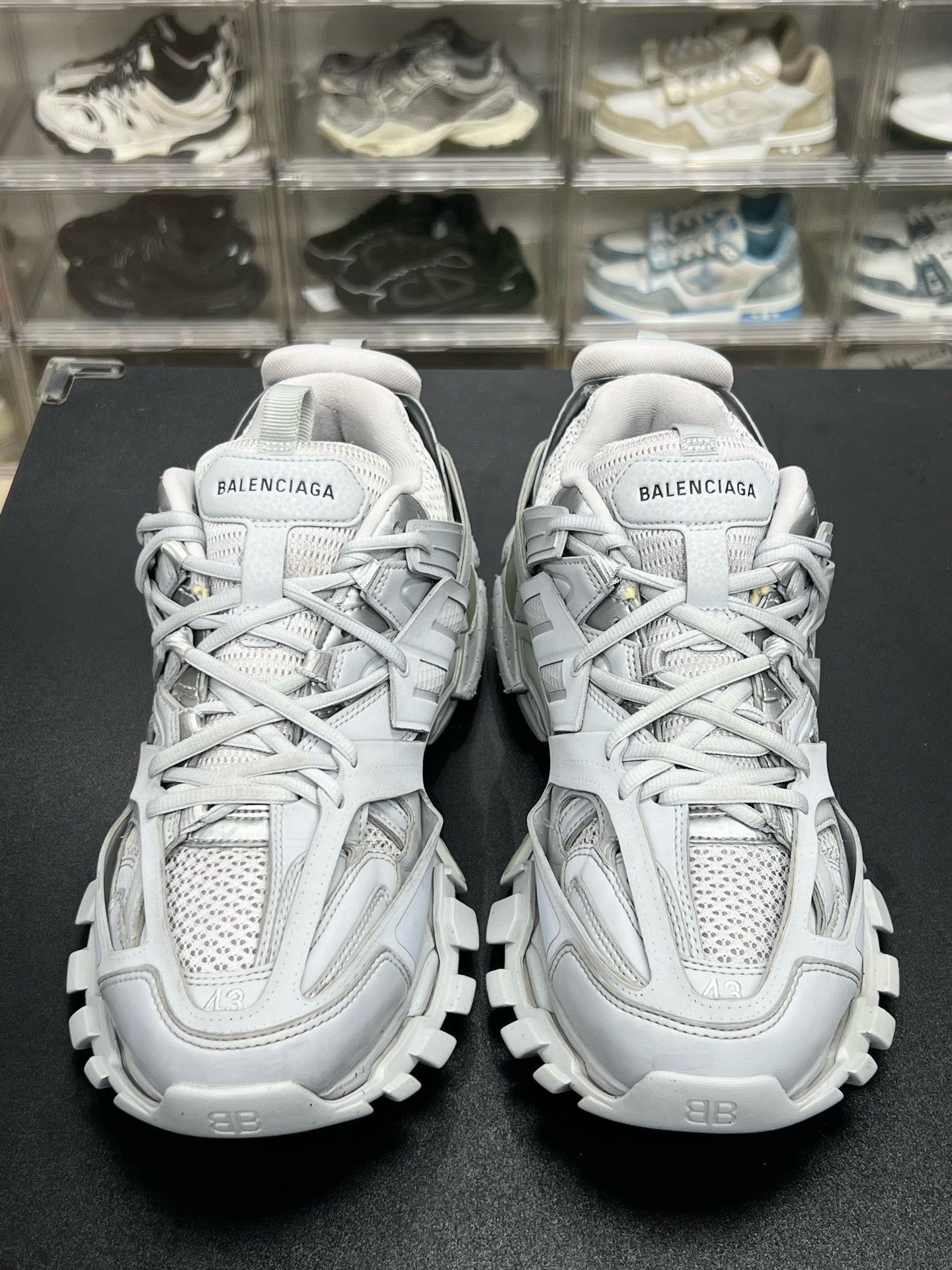 Balenciaga Balenciaga Gray Designer Casual Size US S / EU 44-46 / 1 - 2 Thumbnail