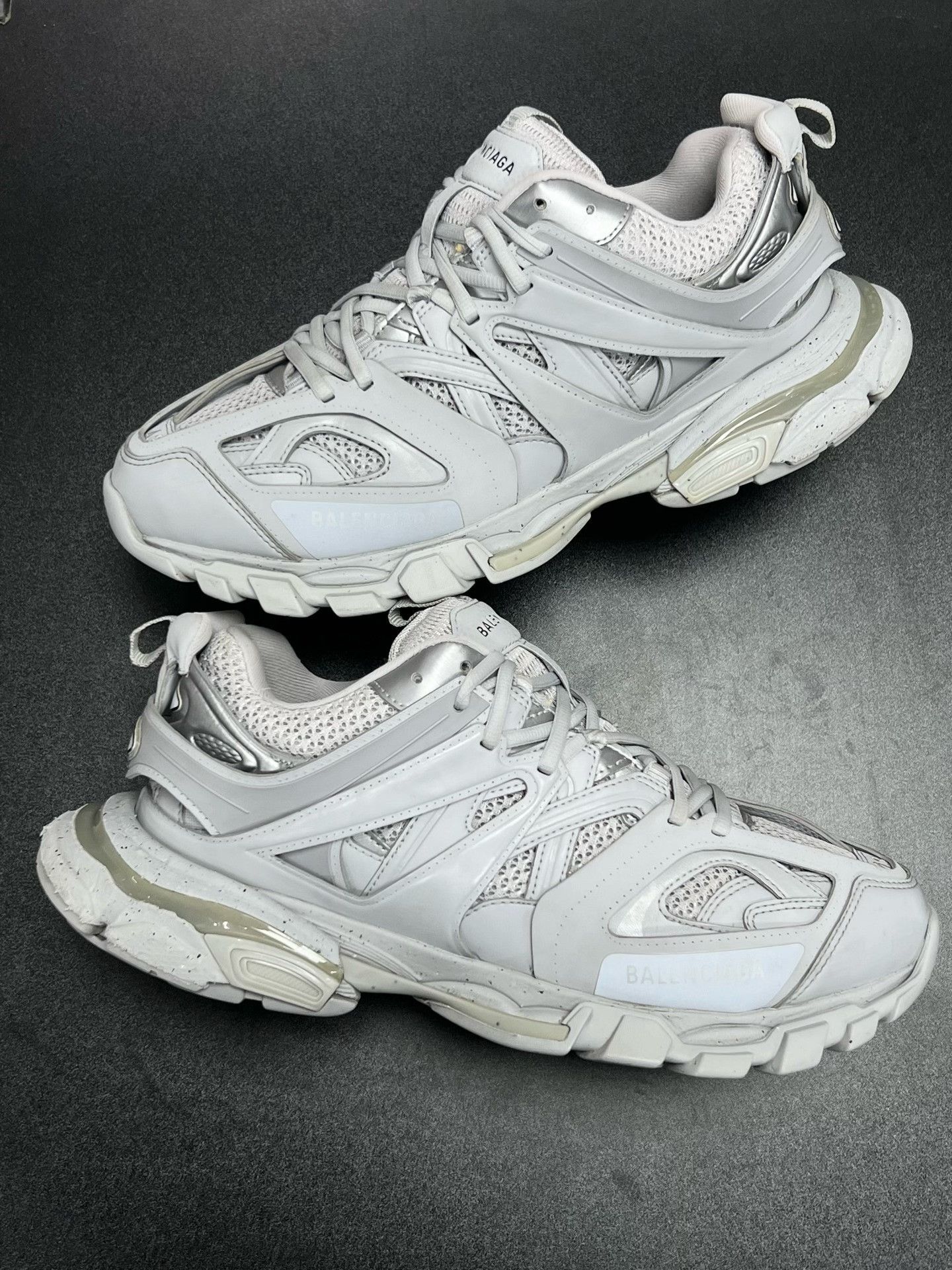 Balenciaga Balenciaga Gray Designer Casual Size US S / EU 44-46 / 1 - 5 Thumbnail