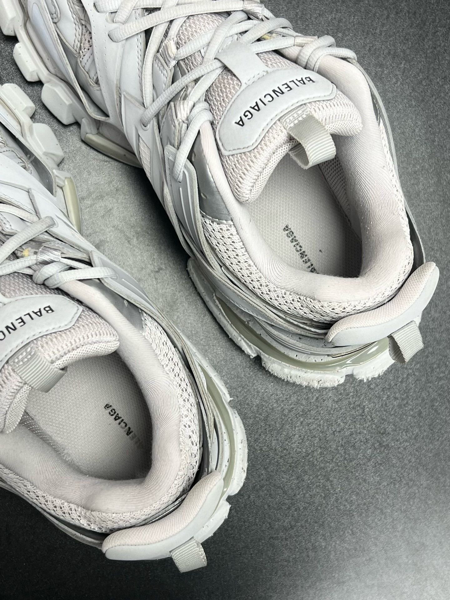 Balenciaga Balenciaga Gray Designer Casual Size US S / EU 44-46 / 1 - 4 Thumbnail