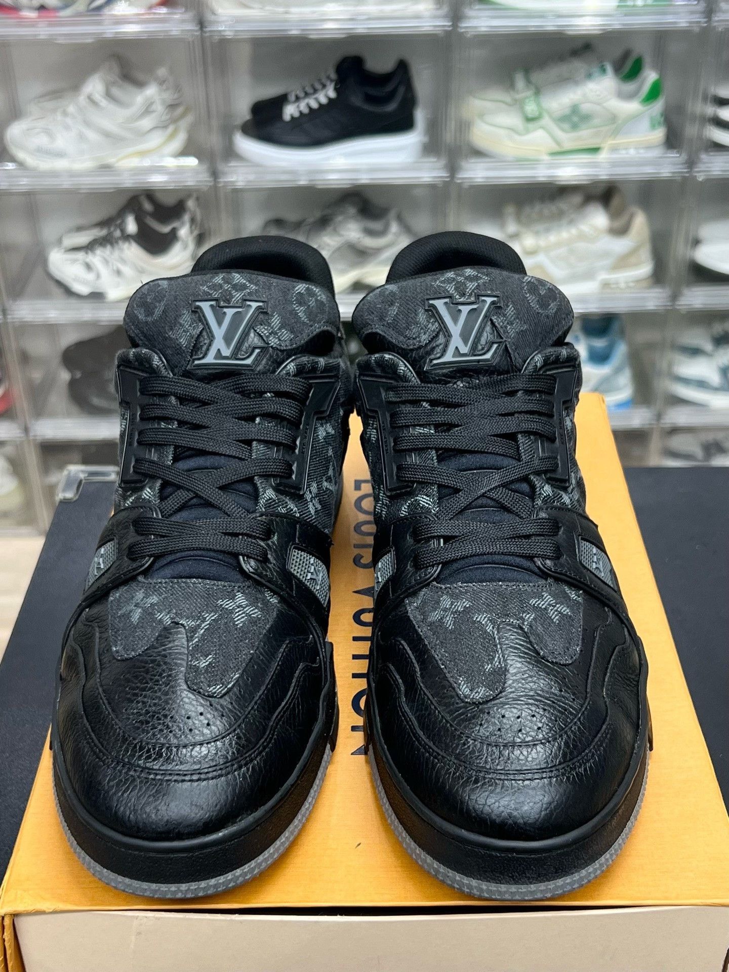 Louis Vuitton Louis Vuitton Black Denim Designer Size US 30 / EU 46 - 2 Thumbnail