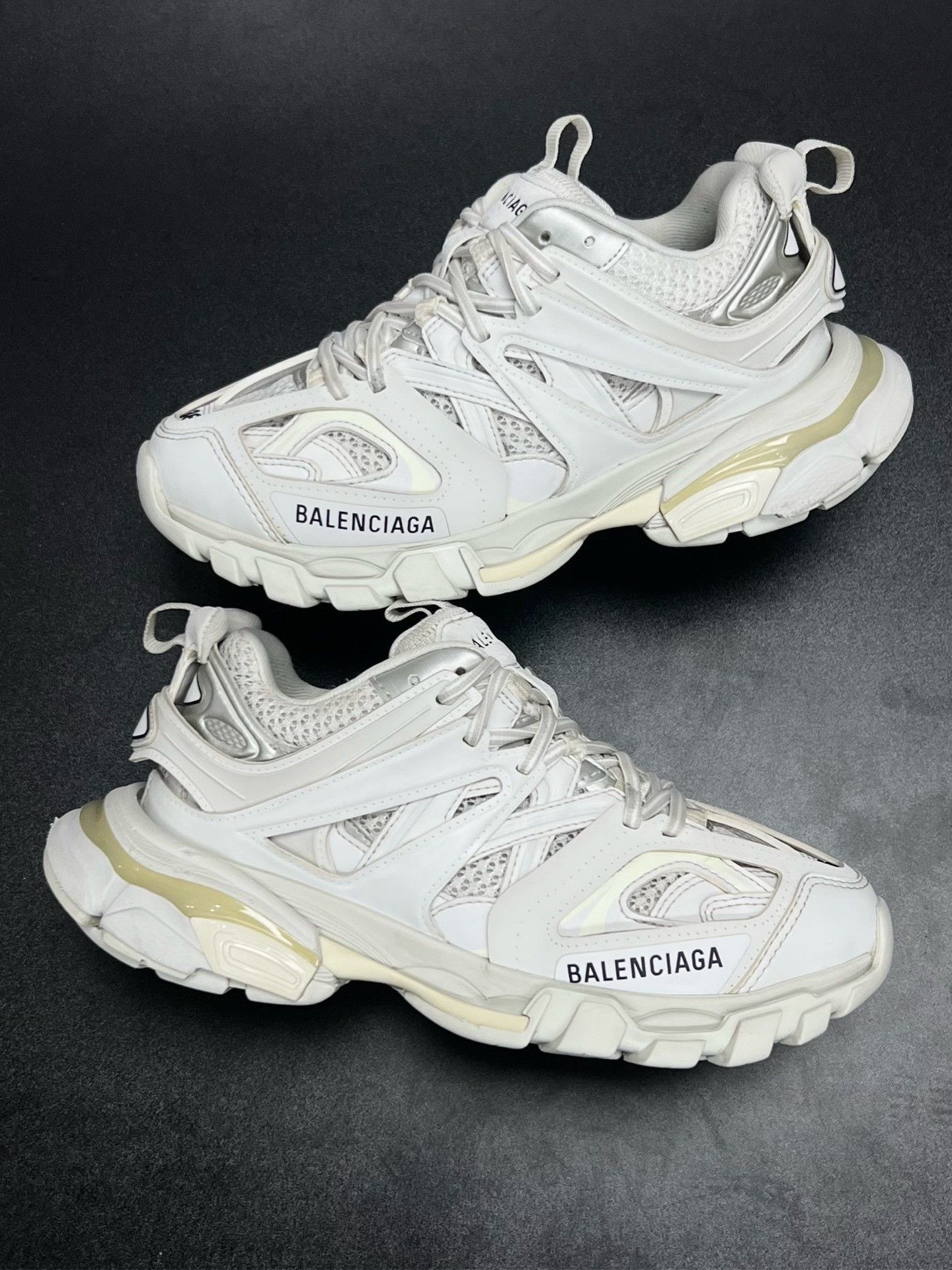 Balenciaga Balenciaga White Designer Casual Size US S / EU 44-46 / 1 - 5 Thumbnail