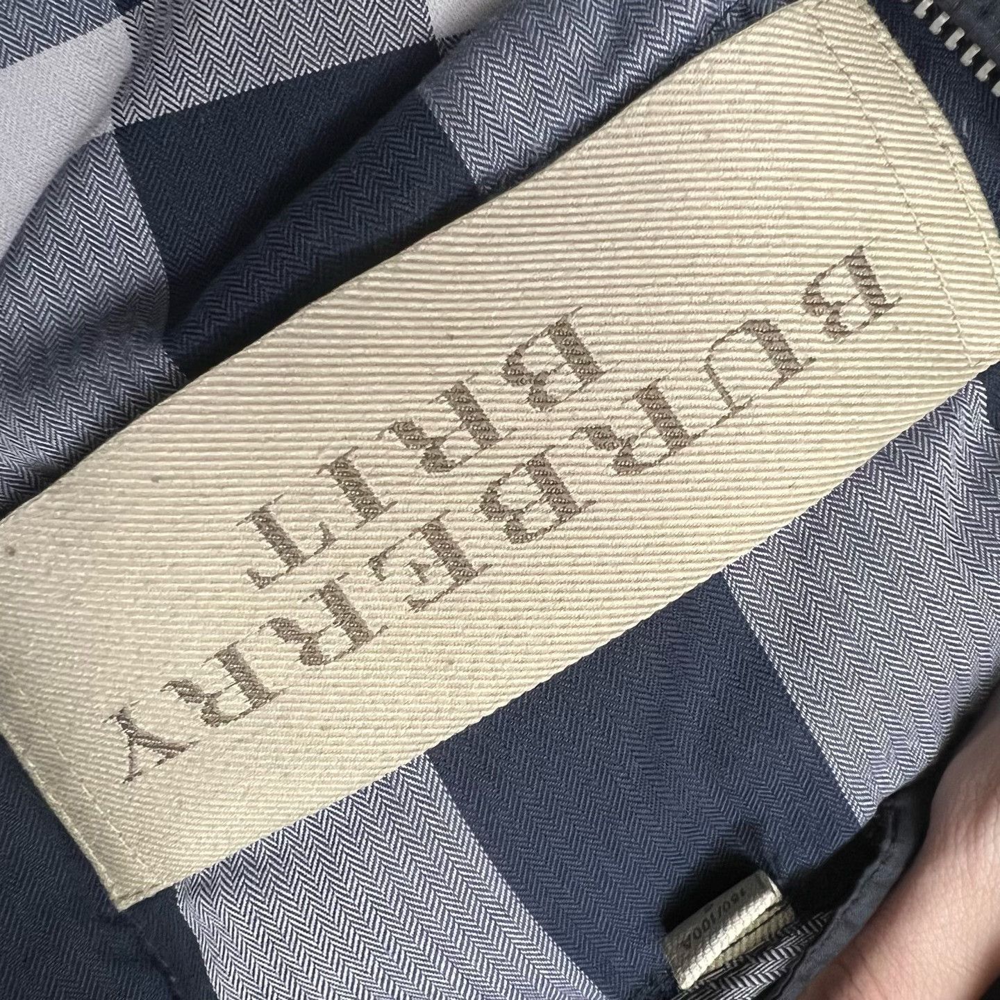 Burberry Burberry Item Designer Casual Streetwear Size US L / EU 52-54 / 3 - 3 Thumbnail