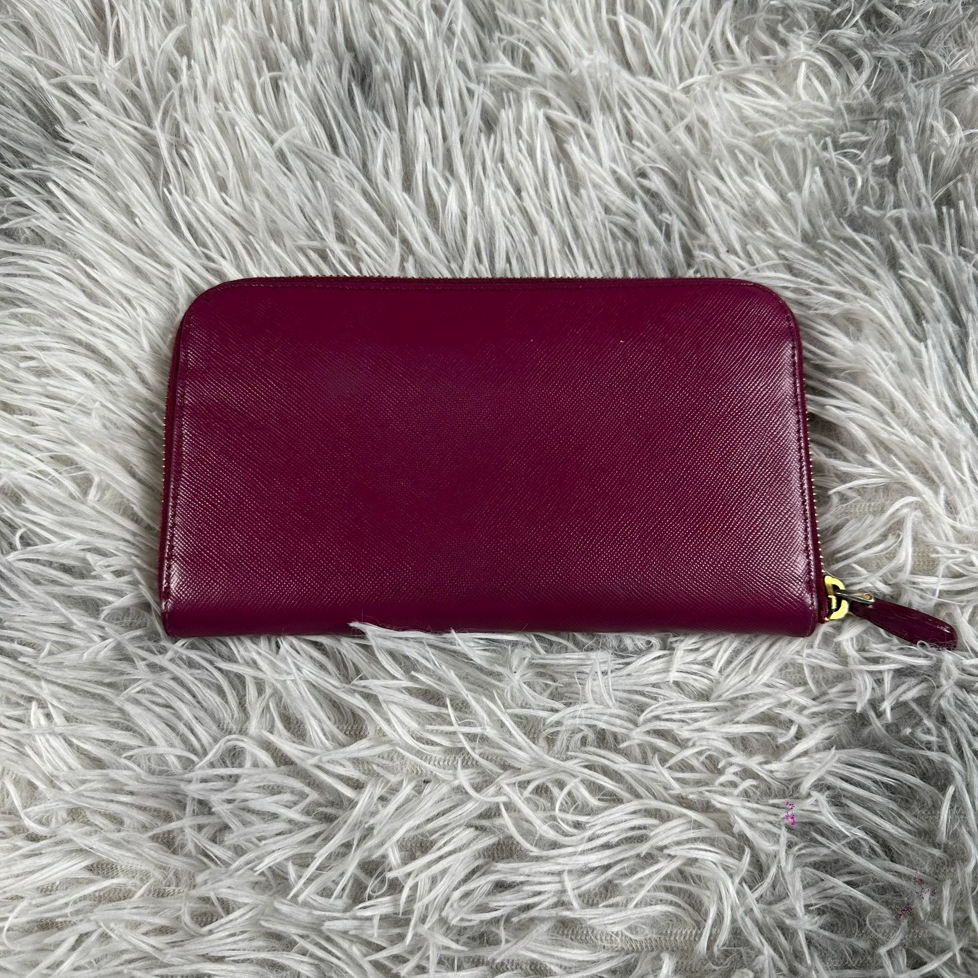 Prada Prada Red Wallet Designer Casual Size ONE SIZE - 2 Thumbnail