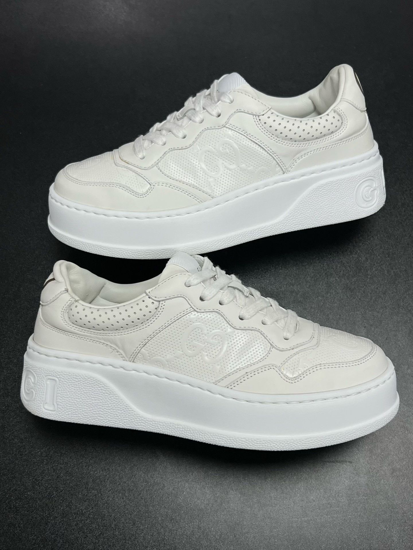 Gucci Gucci Gold Shoes Low Top High Top Size US S / EU 44-46 / 1 - 5 Thumbnail