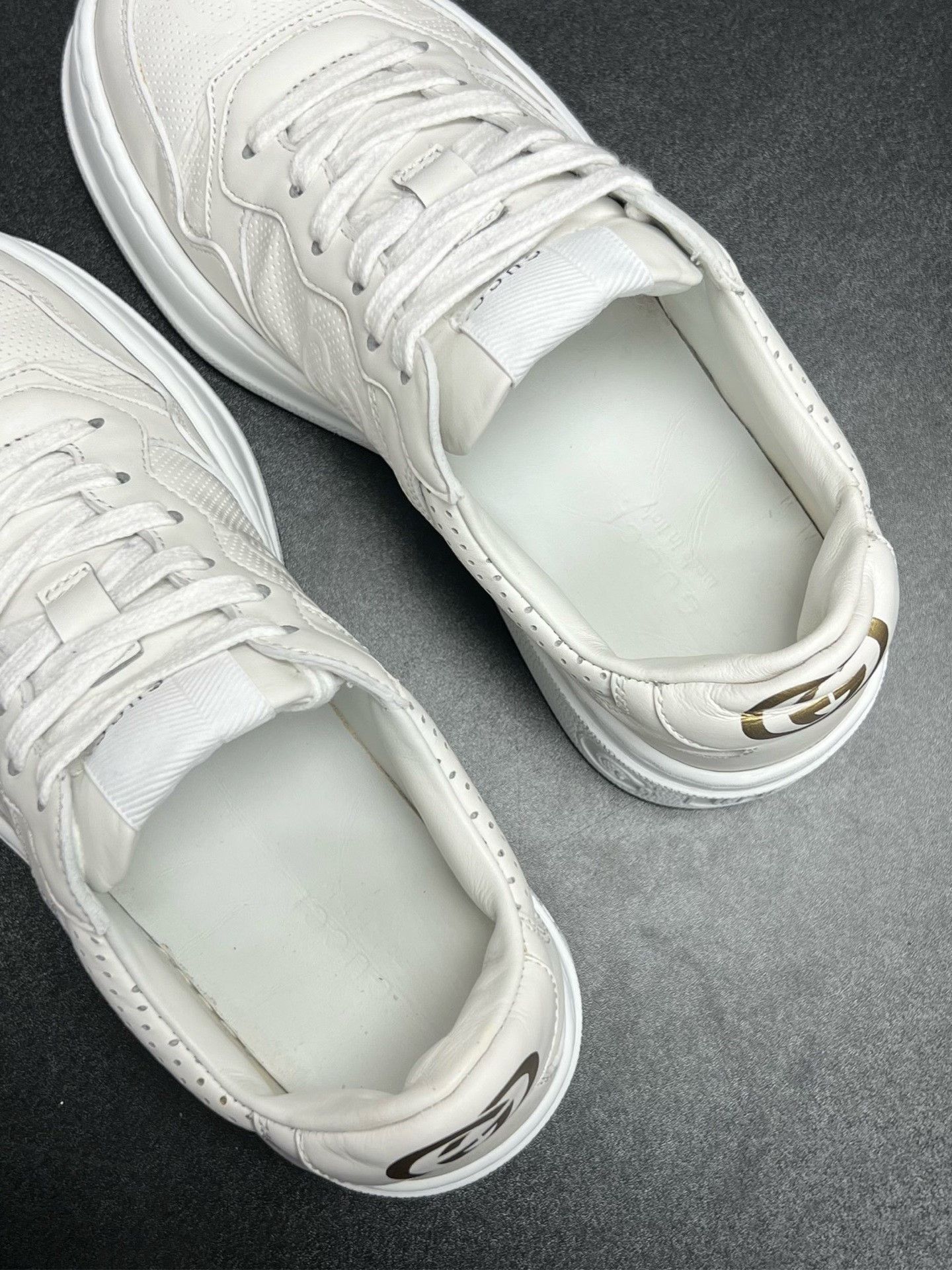 Gucci Gucci Gold Shoes Low Top High Top Size US S / EU 44-46 / 1 - 4 Thumbnail
