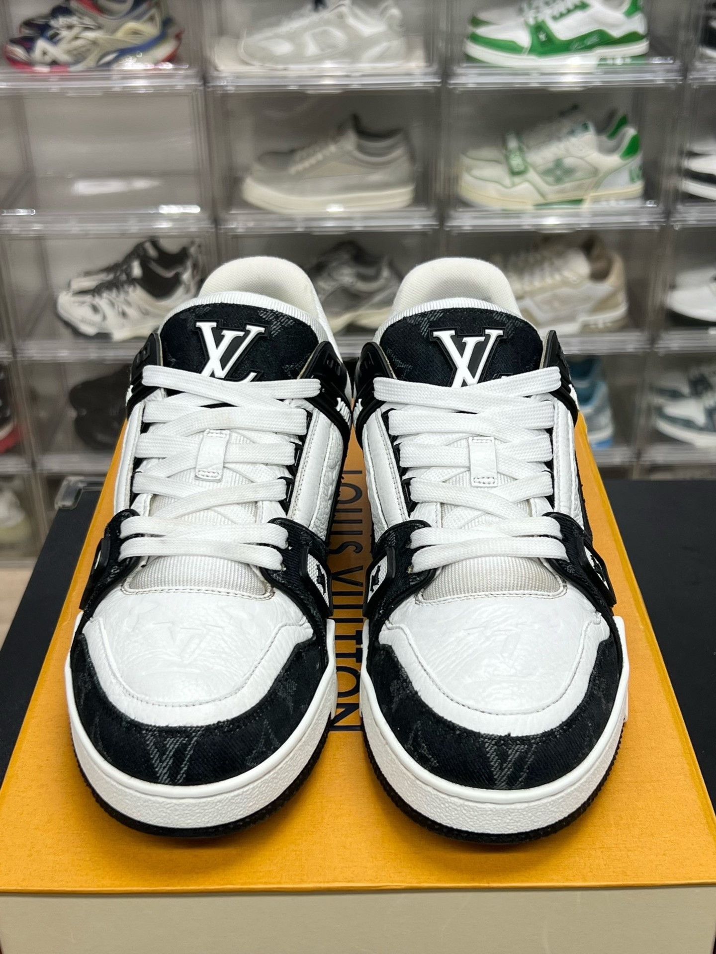 Louis Vuitton Louis Vuitton Black Denim Designer Size US 30 / EU 46 - 2 Thumbnail