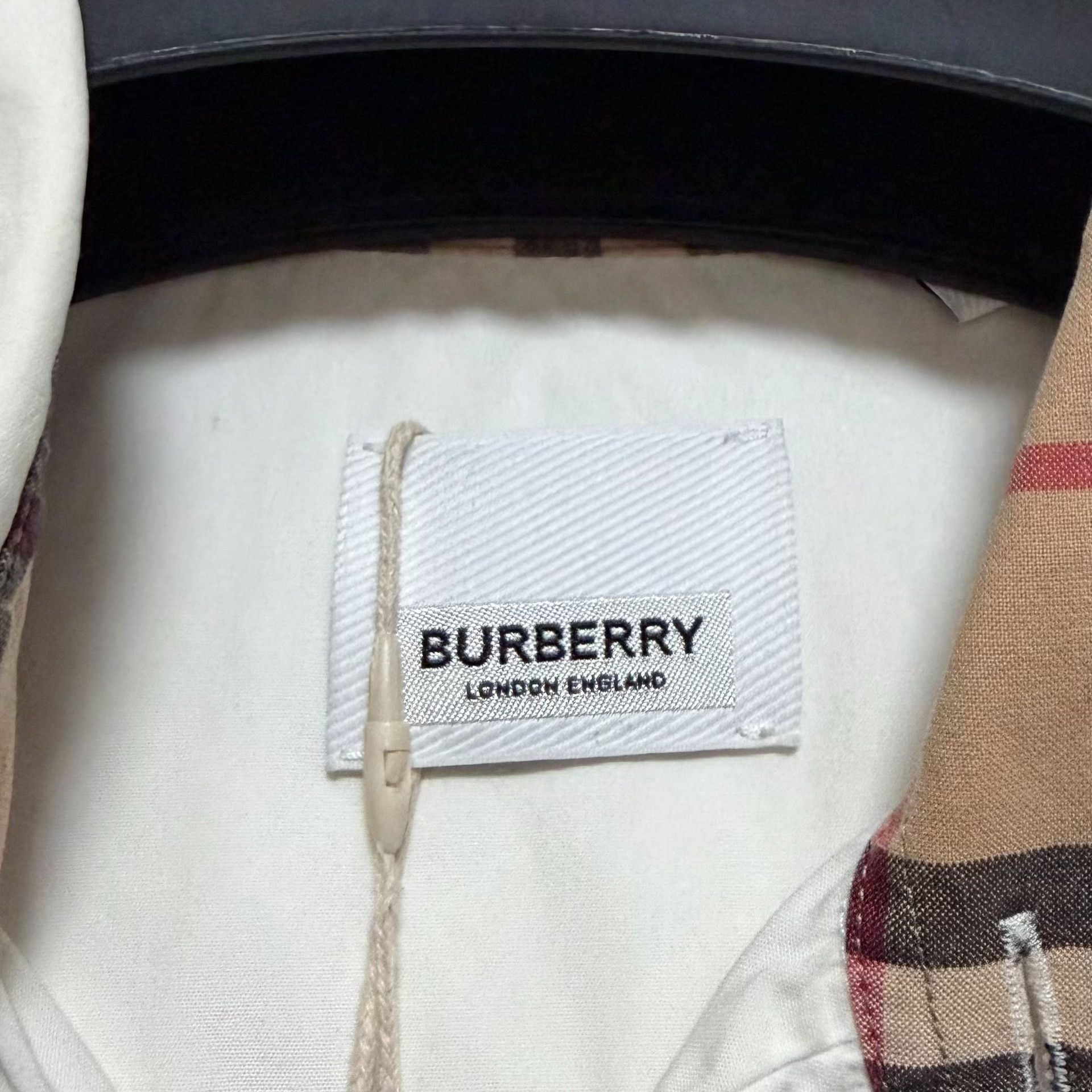 Burberry Burberry White Shirt Casual Short Sleeve Size US M / EU 48-50 / 2 - 5 Thumbnail