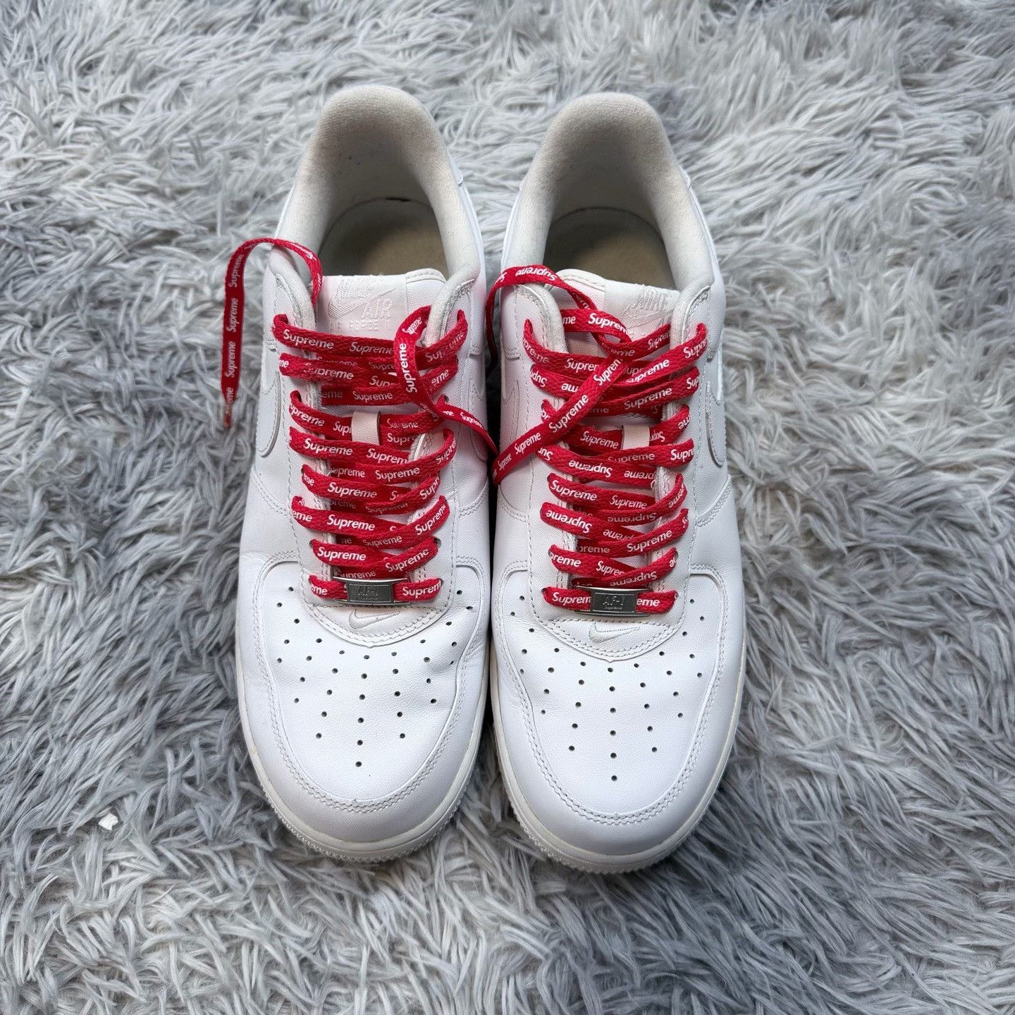 Nike × Supreme Nike x Supreme Air Force 1 Red AF1 Size US 10 / EU 43 - 2 Thumbnail