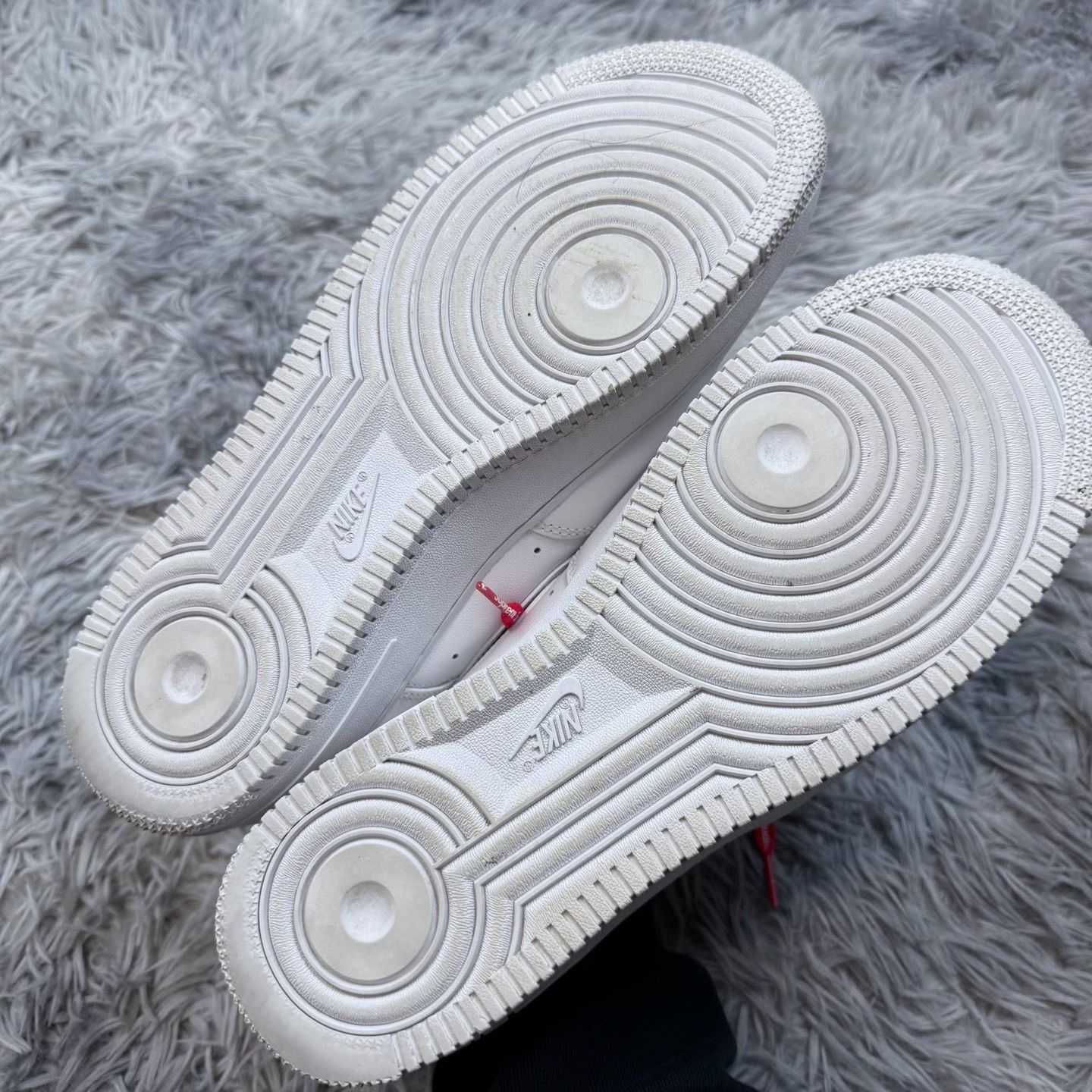 Nike × Supreme Nike x Supreme Air Force 1 Red AF1 Size US 10 / EU 43 - 6 Thumbnail