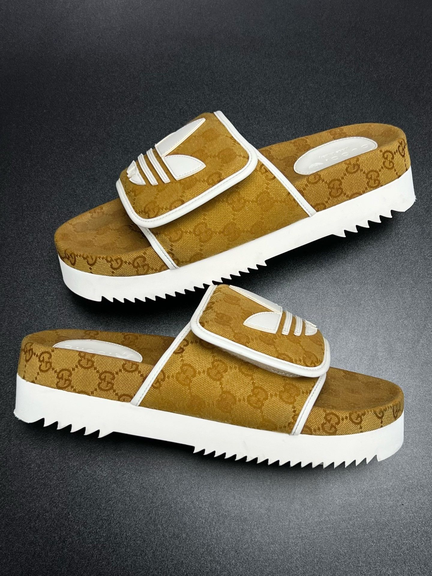 Adidas Adidas Shoes Low Top High Top Basketball Size US 10 / EU 43 - 4 Thumbnail