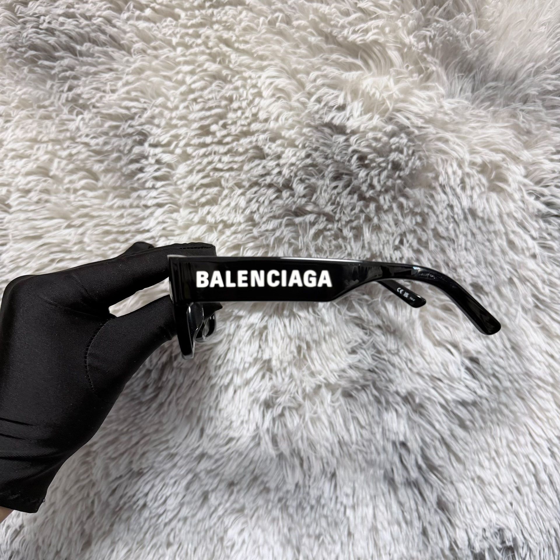 Balenciaga Balenciaga Item Designer Casual Size ONE SIZE - 2 Thumbnail