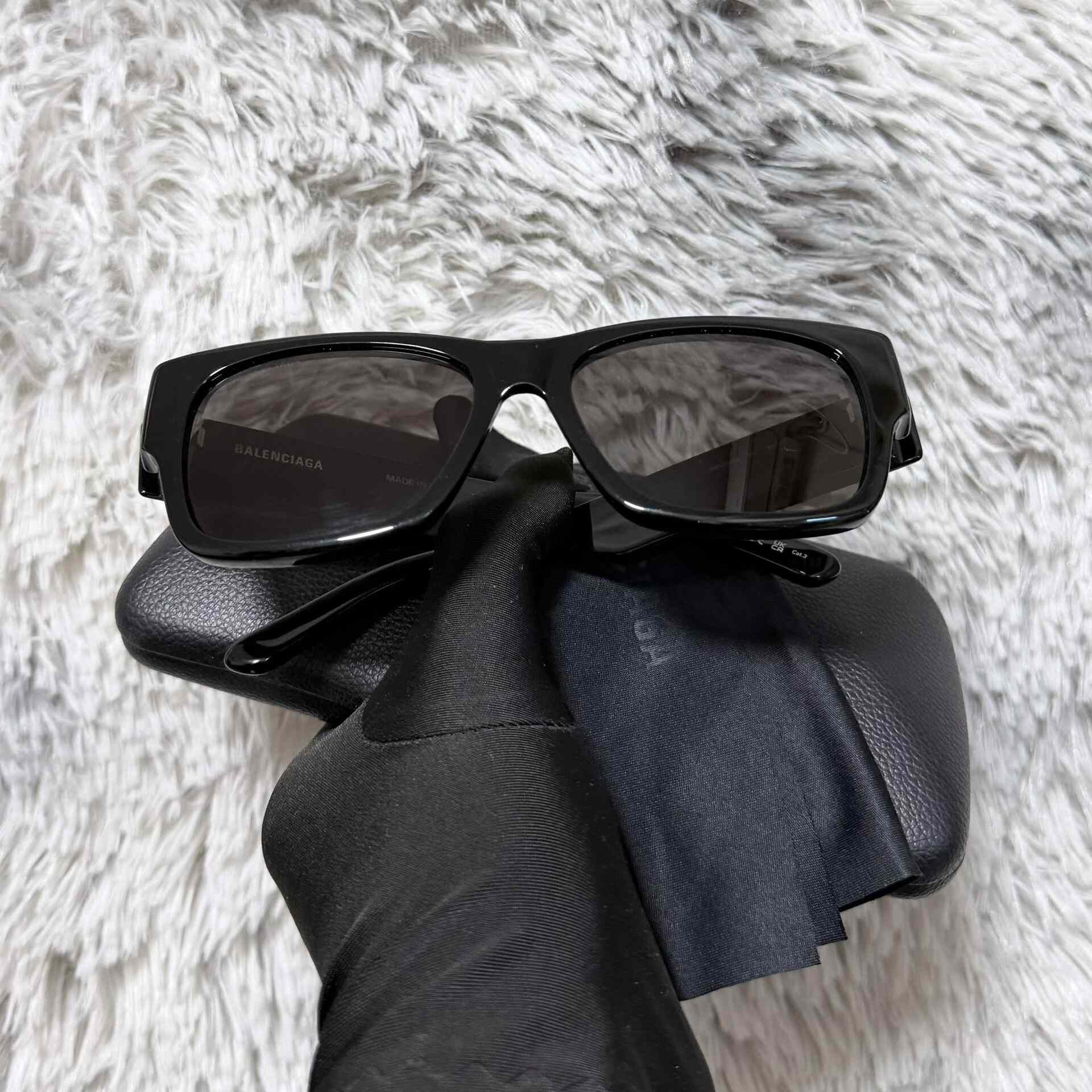 Balenciaga Balenciaga Item Designer Casual Size ONE SIZE - 6 Thumbnail