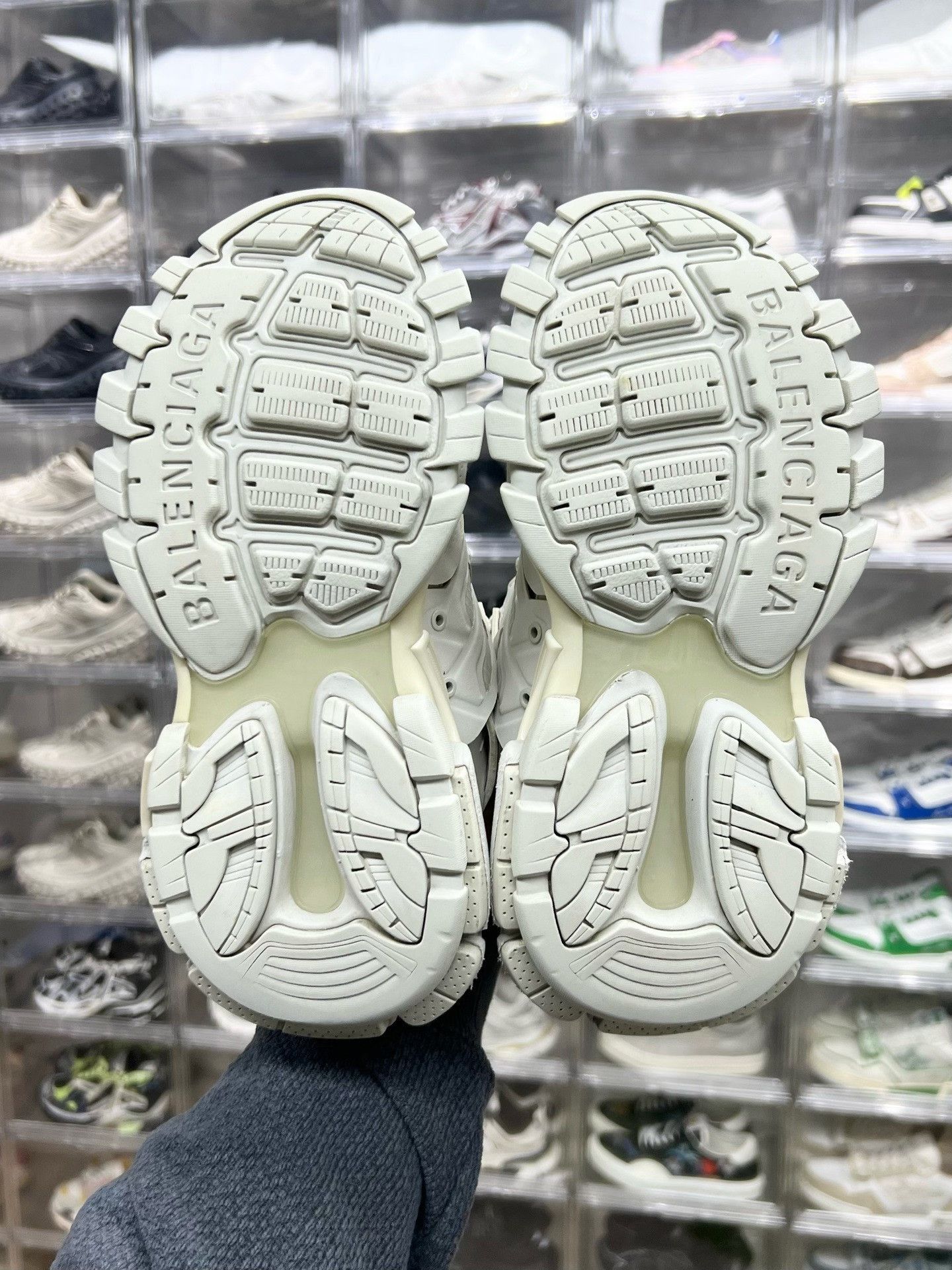 Balenciaga Balenciaga White Designer Casual Size US S / EU 44-46 / 1 - 8 Thumbnail