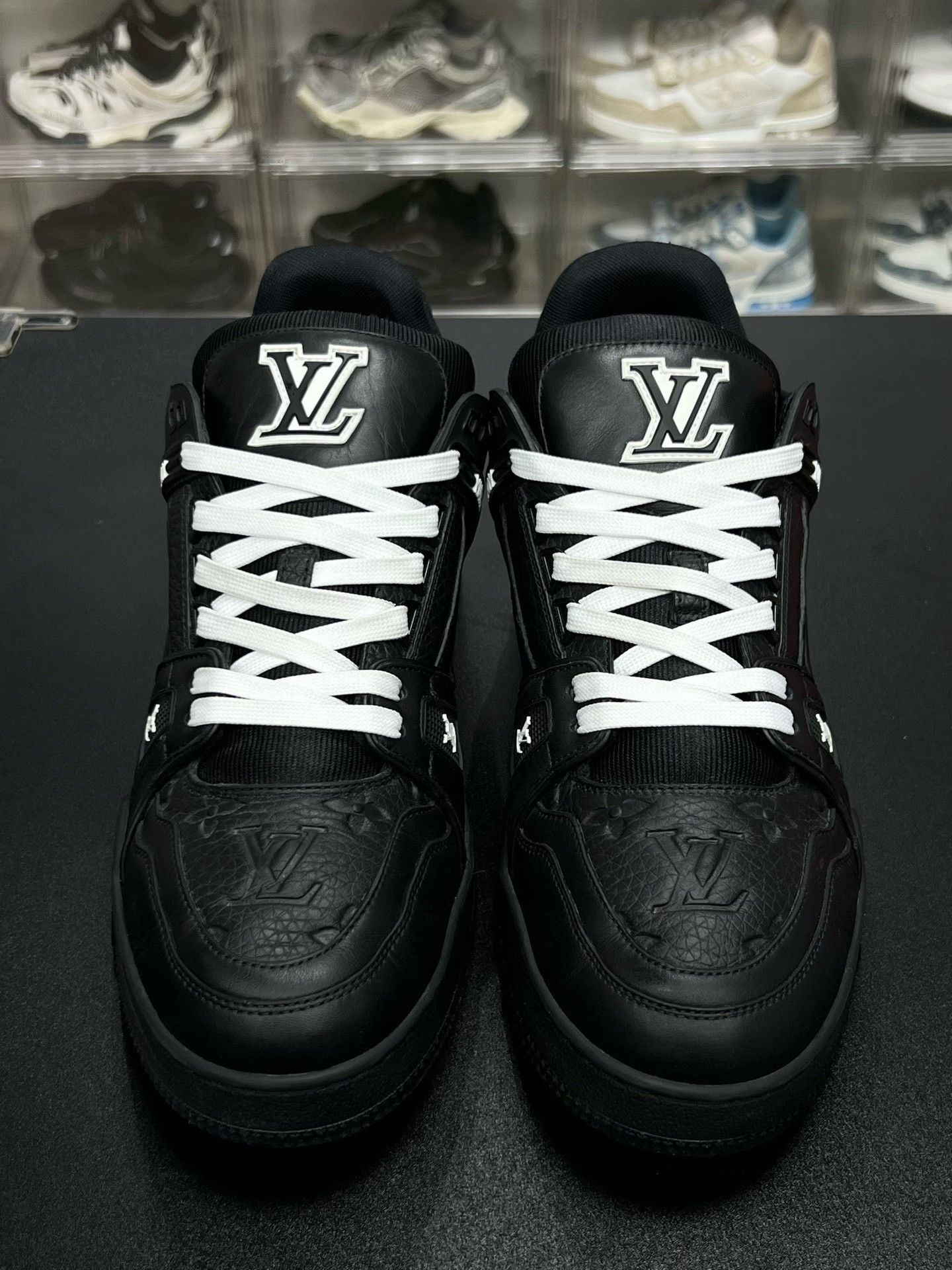Louis Vuitton Louis Vuitton Black Designer Casual Size US 10 / EU 43 - 2 Thumbnail