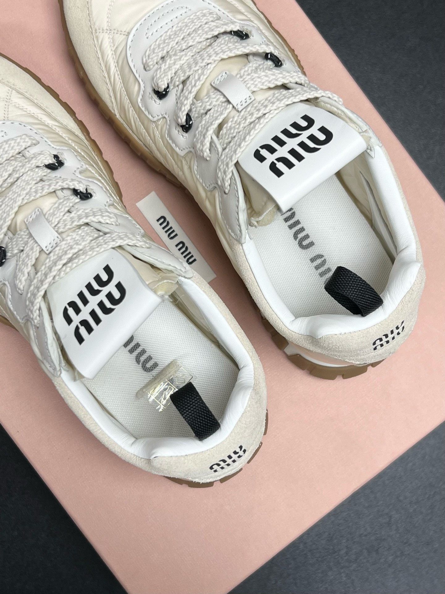Bape Bape White Shoes Low Top High Top Size US S / EU 44-46 / 1 - 4 Thumbnail