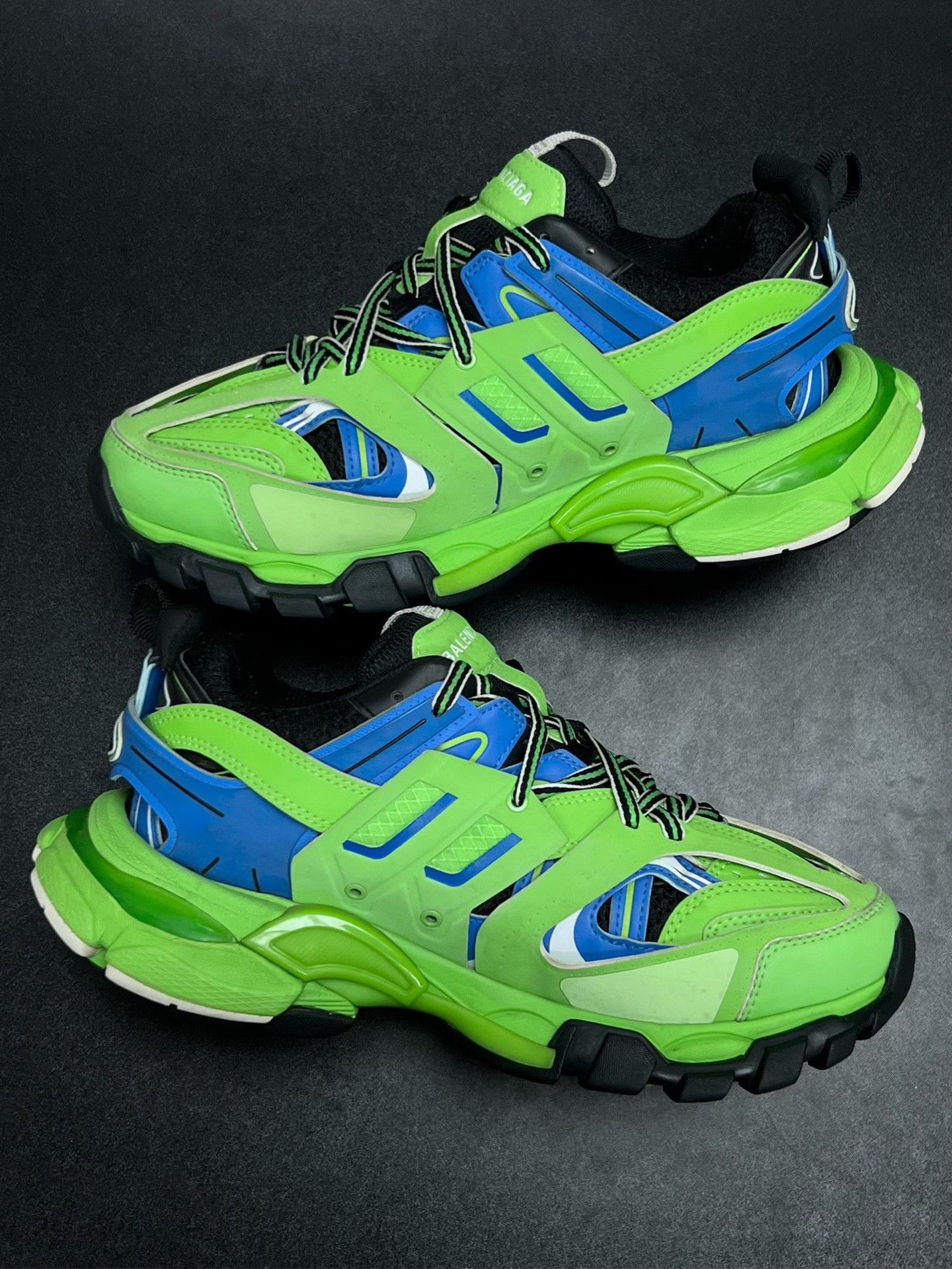 Balenciaga Balenciaga Green Designer Casual Size US S / EU 44-46 / 1 - 6 Thumbnail