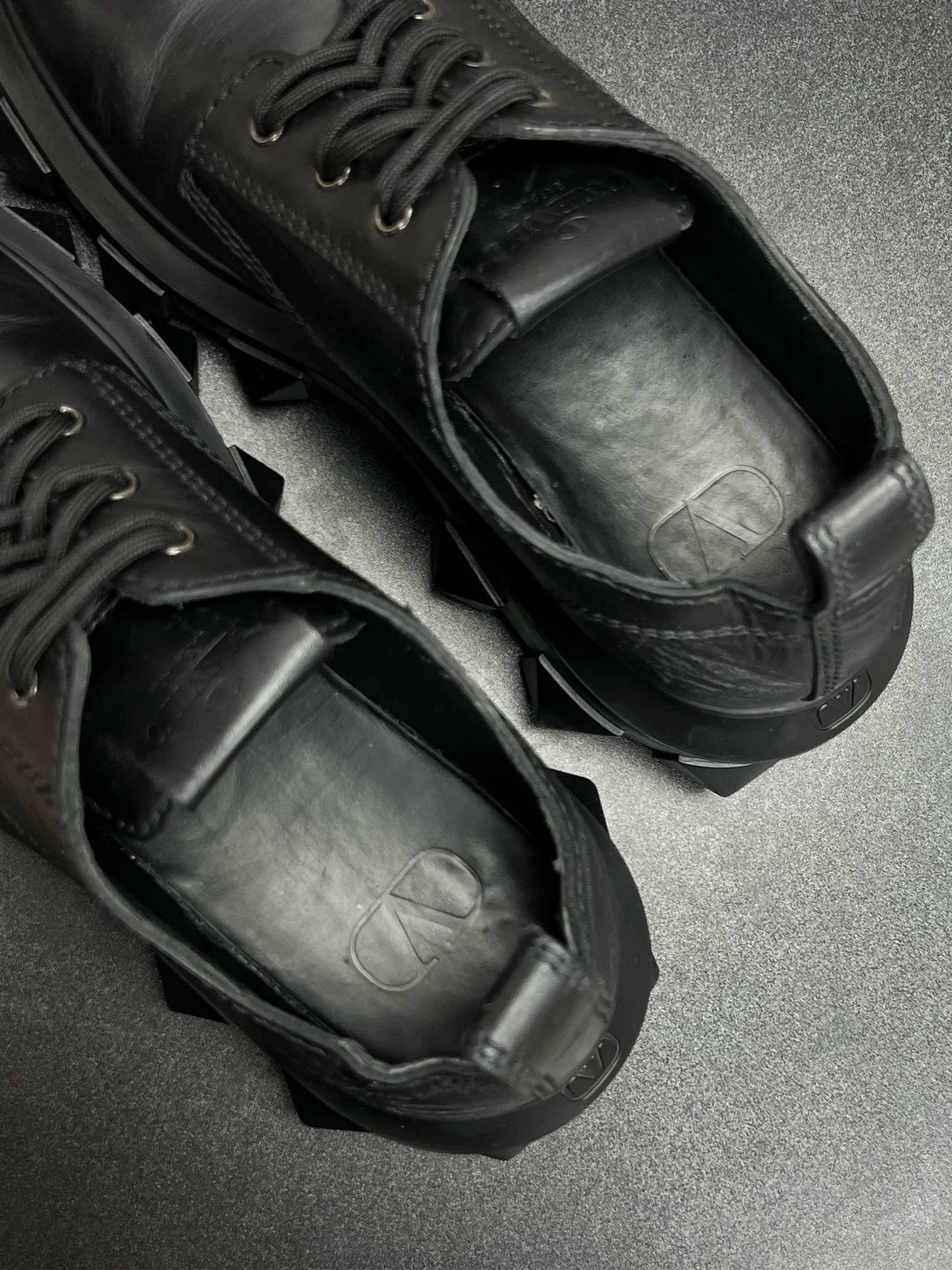 Valentino Valentino Black Shoes Low Top High Top Size US M / EU 48-50 / 2 - 4 Thumbnail