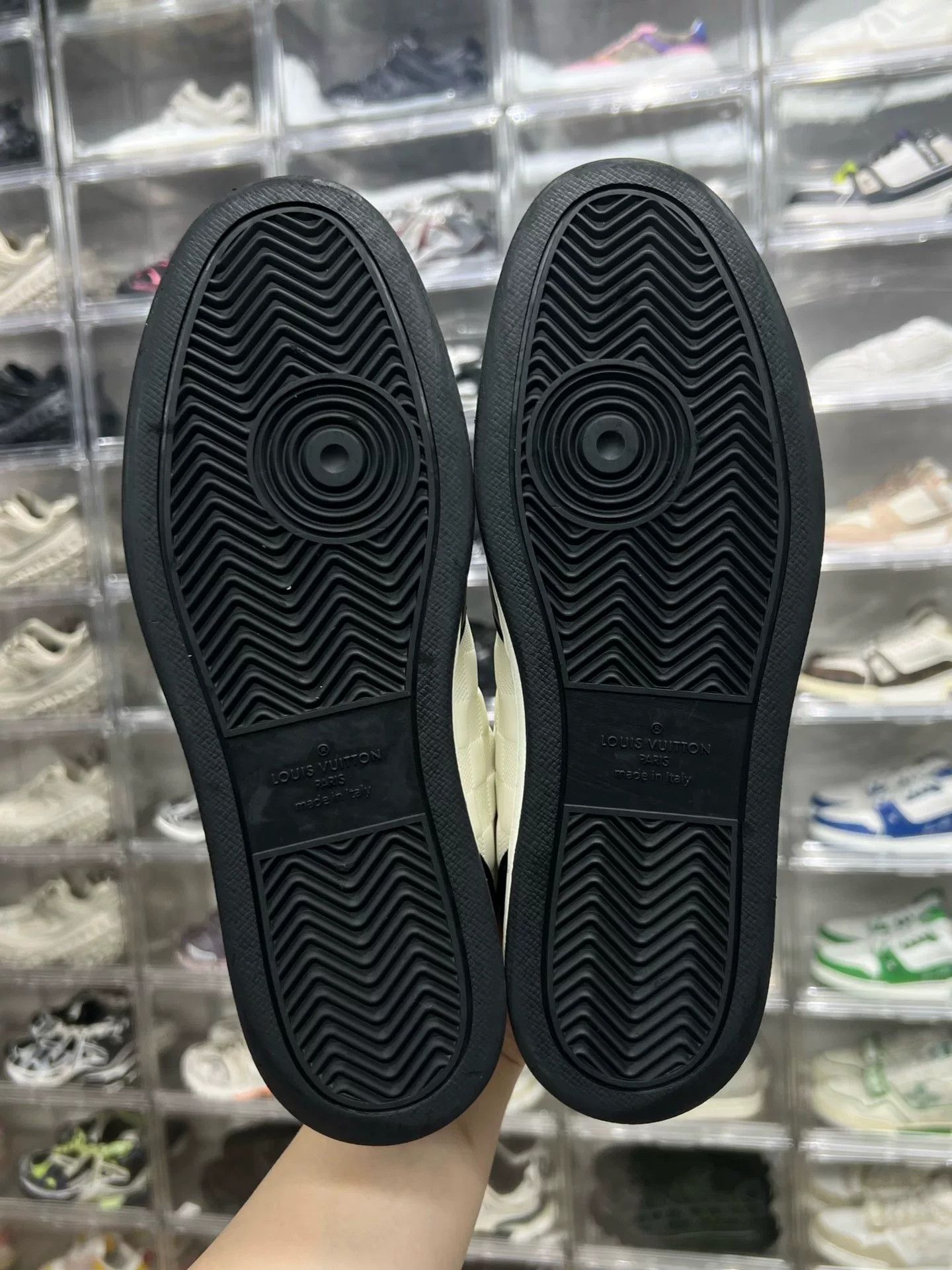 Louis Vuitton Louis Vuitton Black Shoes Low Top Size US 5 / EU 37 - 8 Thumbnail