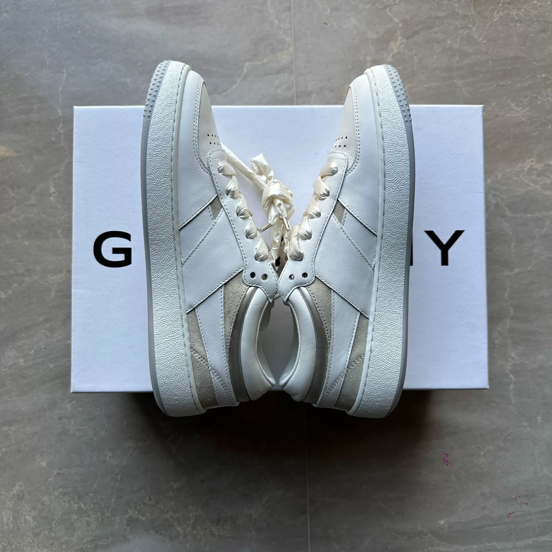 Givenchy Givenchy White Designer Casual Size S / US 4 / IT 40 - 6 Thumbnail