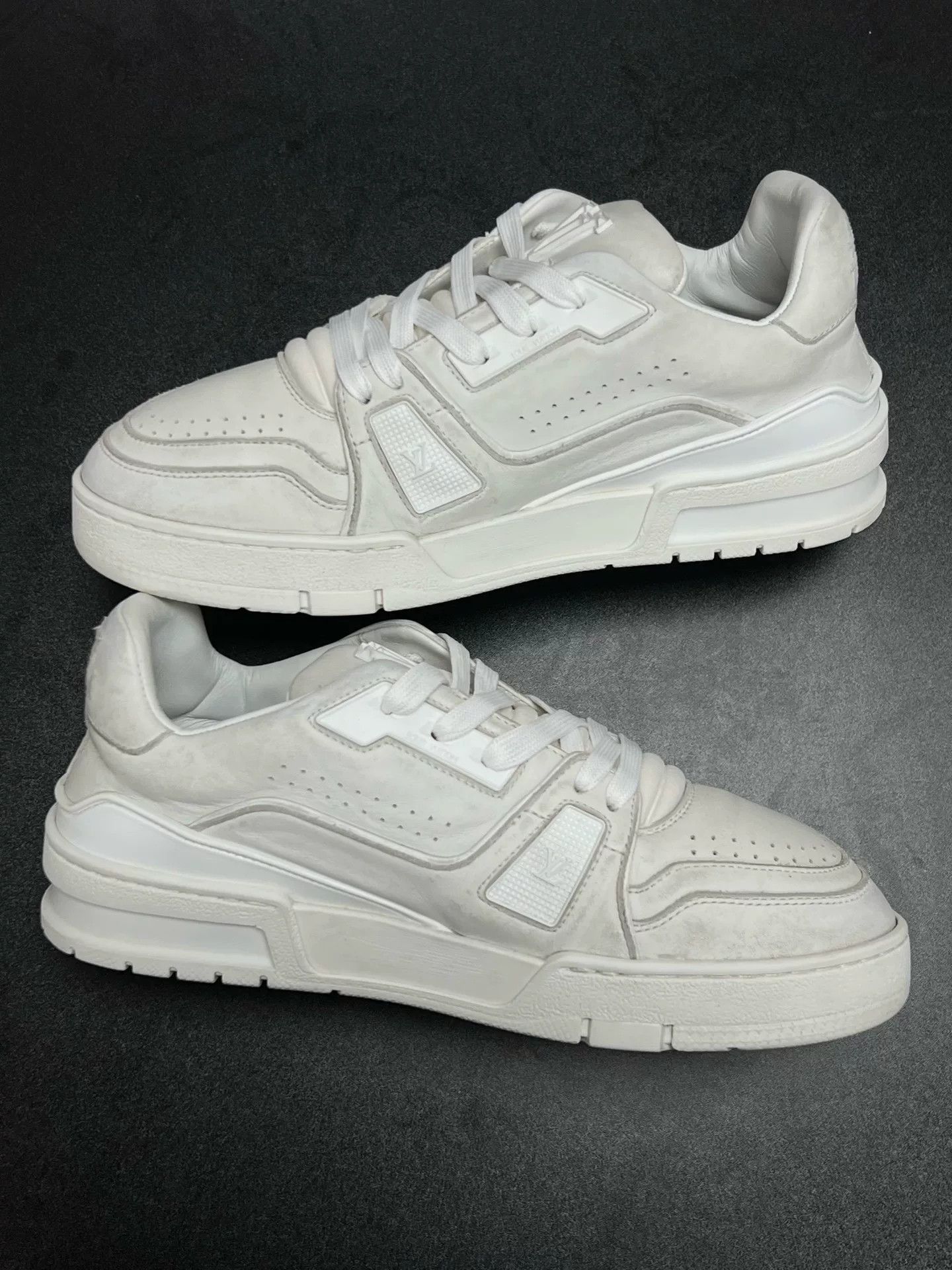 Louis Vuitton Louis Vuitton White Designer Casual Size US S / EU 44-46 / 1 - 6 Thumbnail