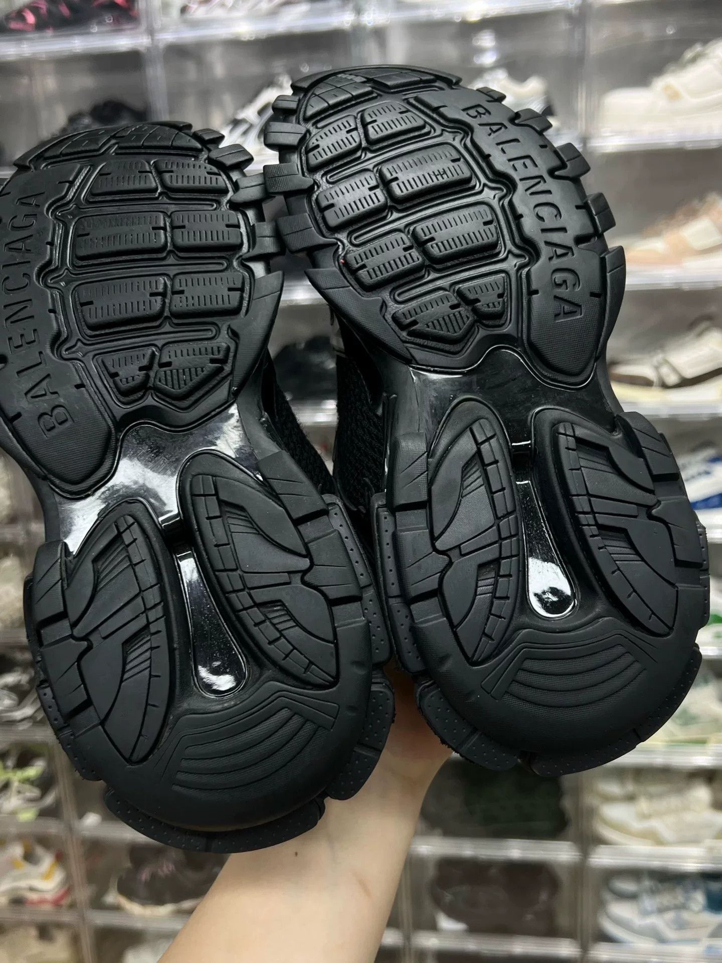 Balenciaga Balenciaga Black Designer Casual Size US M / EU 48-50 / 2 - 9 Thumbnail