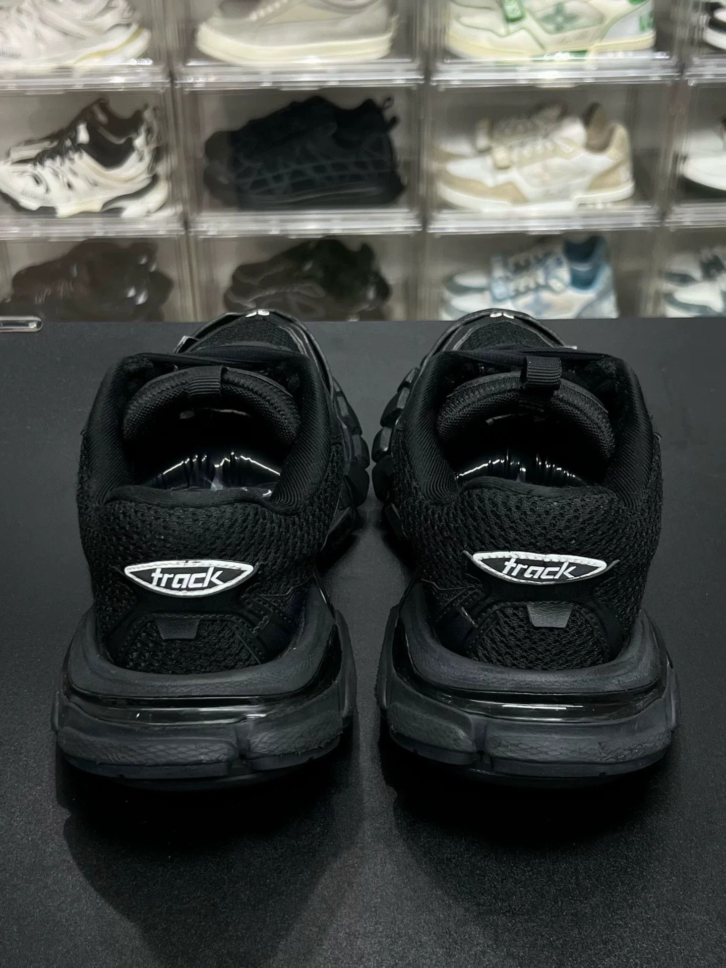 Balenciaga Balenciaga Black Designer Casual Size US M / EU 48-50 / 2 - 7 Thumbnail