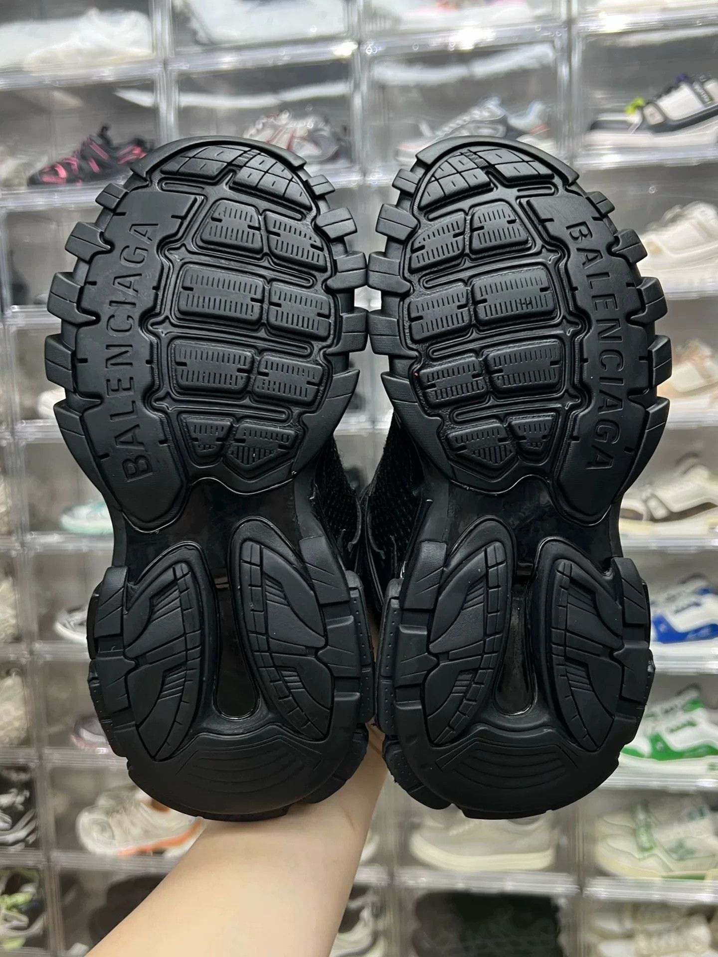 Balenciaga Balenciaga Black Designer Casual Size US M / EU 48-50 / 2 - 8 Thumbnail