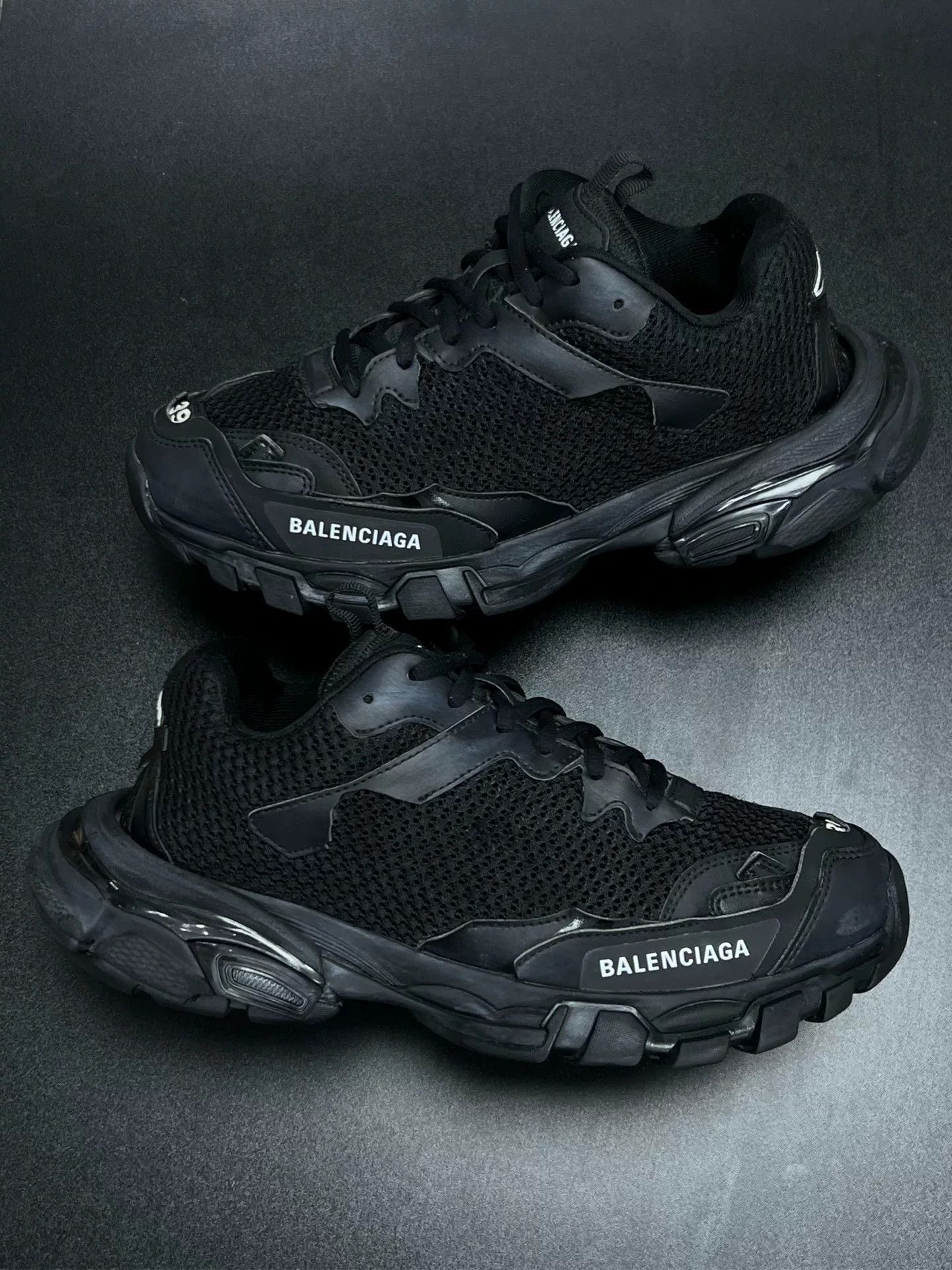 Balenciaga Balenciaga Black Designer Casual Size US M / EU 48-50 / 2 - 5 Thumbnail