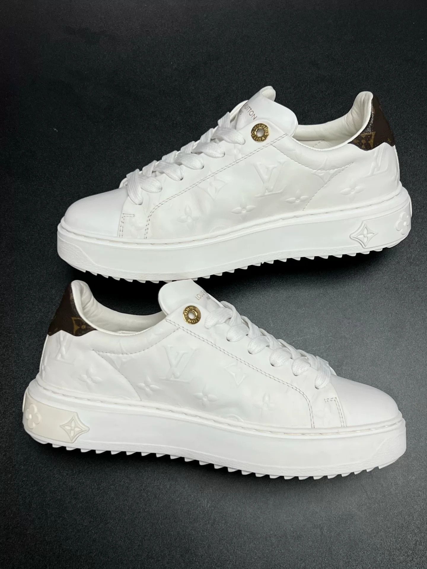 Louis Vuitton Louis Vuitton Shoes Low Top High Top Size US 5 / EU 37 - 6 Thumbnail