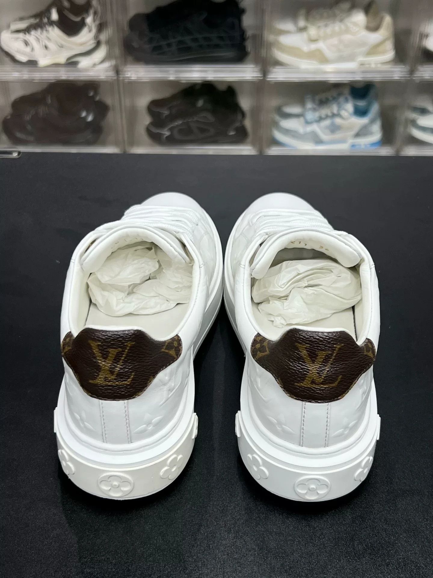 Louis Vuitton Louis Vuitton Shoes Low Top High Top Size US 5 / EU 37 - 7 Thumbnail
