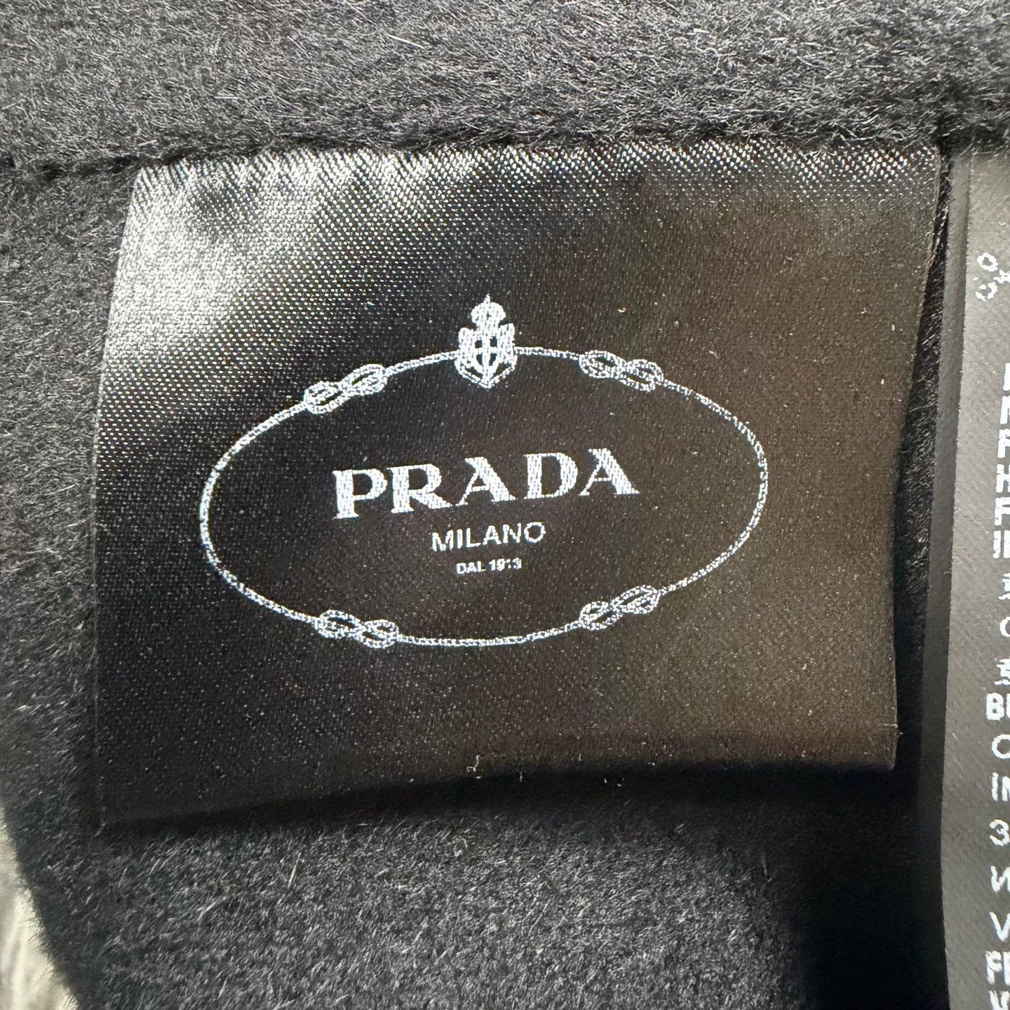 Prada Prada Item Designer Casual Streetwear Size US S / EU 44-46 / 1 - 4 Thumbnail