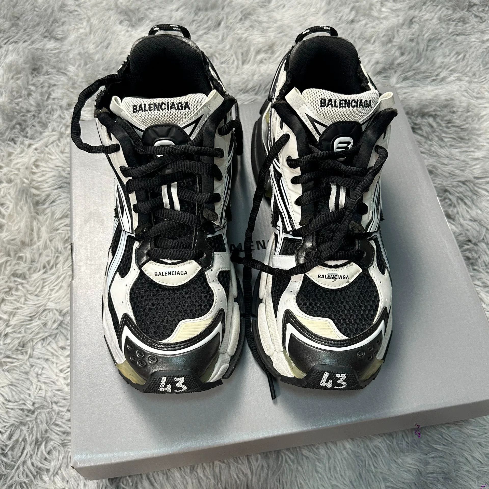 Balenciaga Balenciaga Black Shoes Low Top Size US 10 / EU 43 - 2 Thumbnail