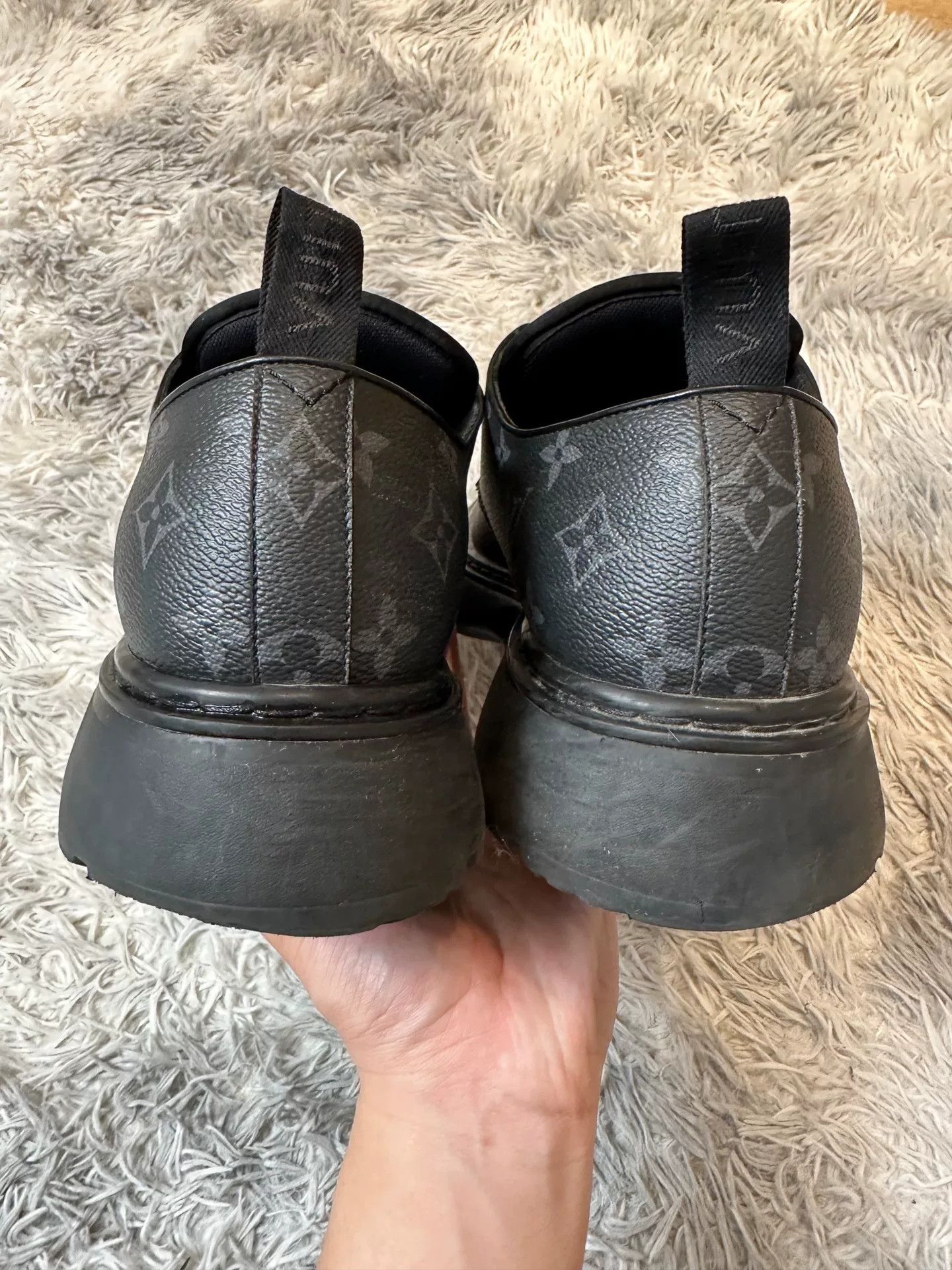 Louis Vuitton Louis Vuitton White Shoes Low Top Size US 10 / EU 43 - 4 Thumbnail