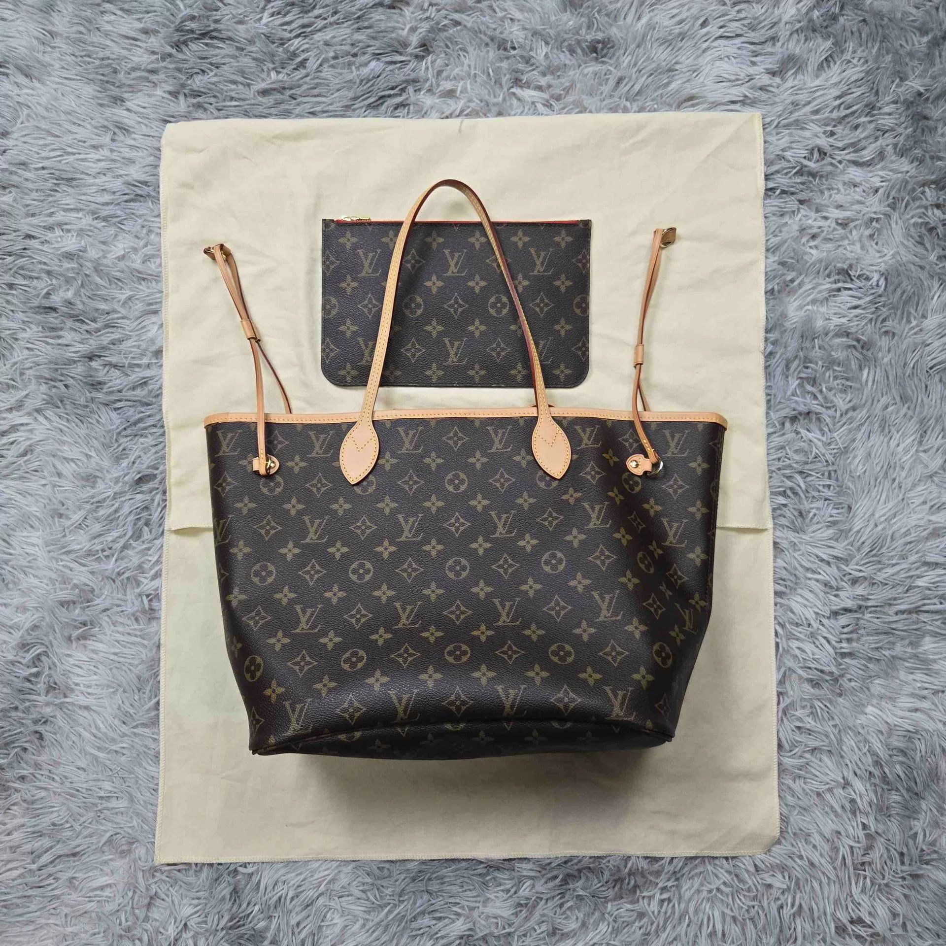 Louis Vuitton Louis Vuitton Item Designer Casual Size US L / EU 52-54 / 3 - 3 Thumbnail