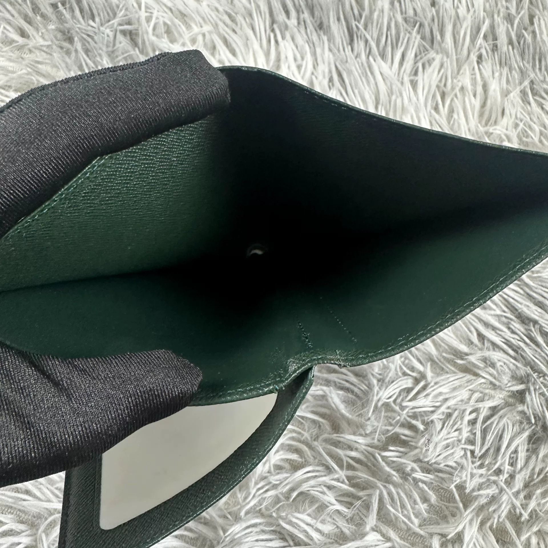 Louis Vuitton Louis Vuitton Green Wallet Designer Size ONE SIZE - 5 Thumbnail