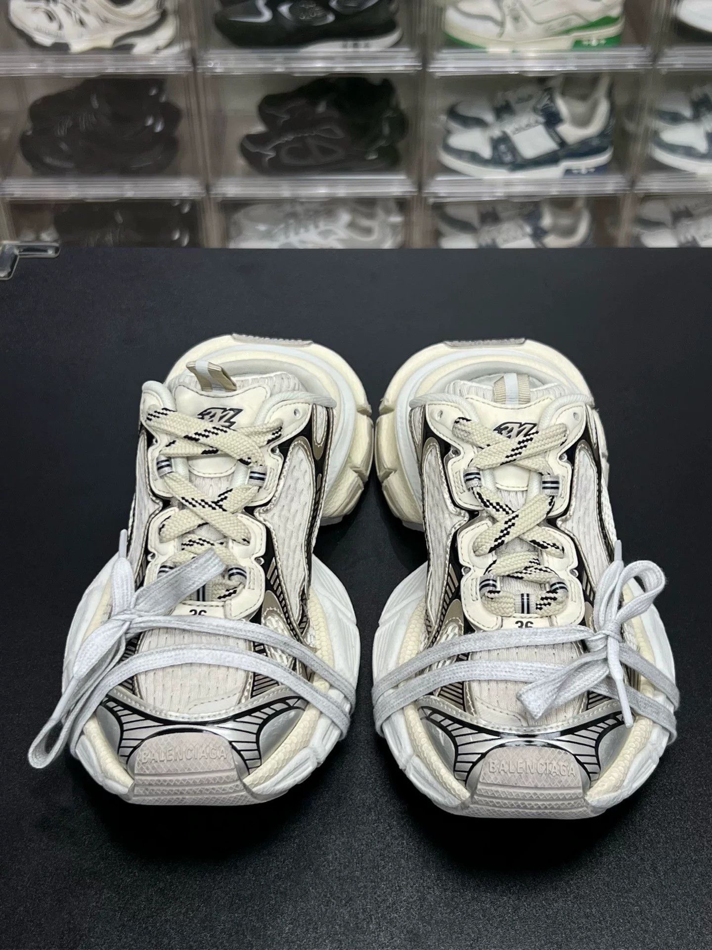 Balenciaga Balenciaga Beige Designer Casual Size US XXL / EU 58 / 5 - 2 Thumbnail