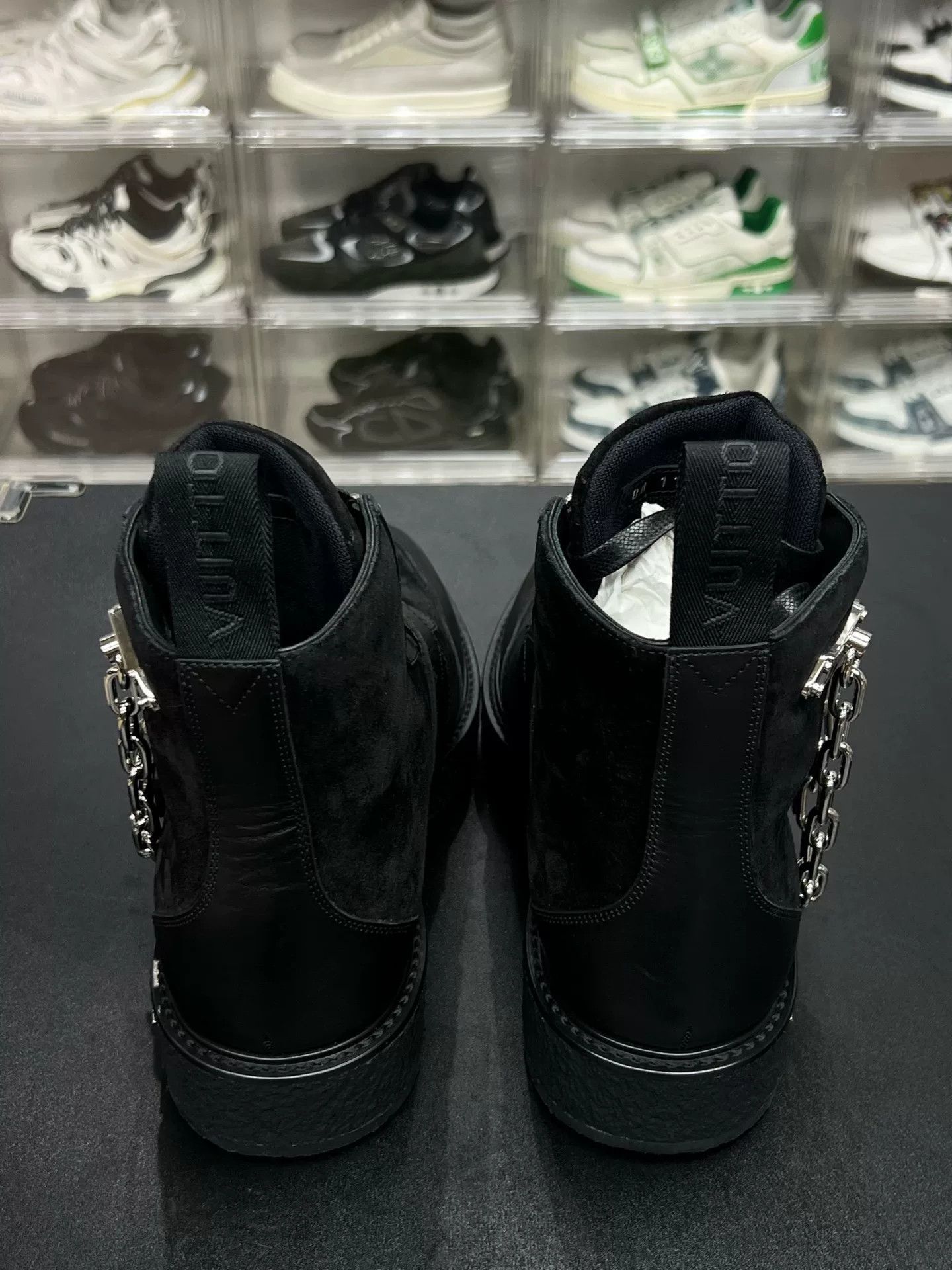 Louis Vuitton Louis Vuitton Black Designer Casual Size US 5 / EU 37 - 6 Thumbnail