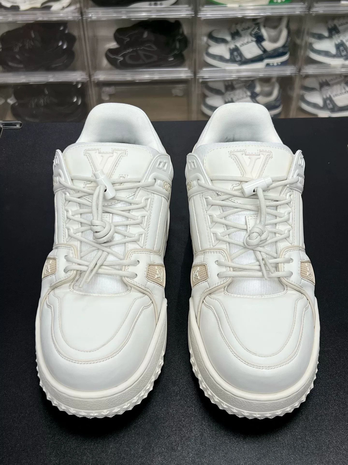 Louis Vuitton Louis Vuitton White Designer Casual Size US M / EU 48-50 / 2 - 2 Thumbnail