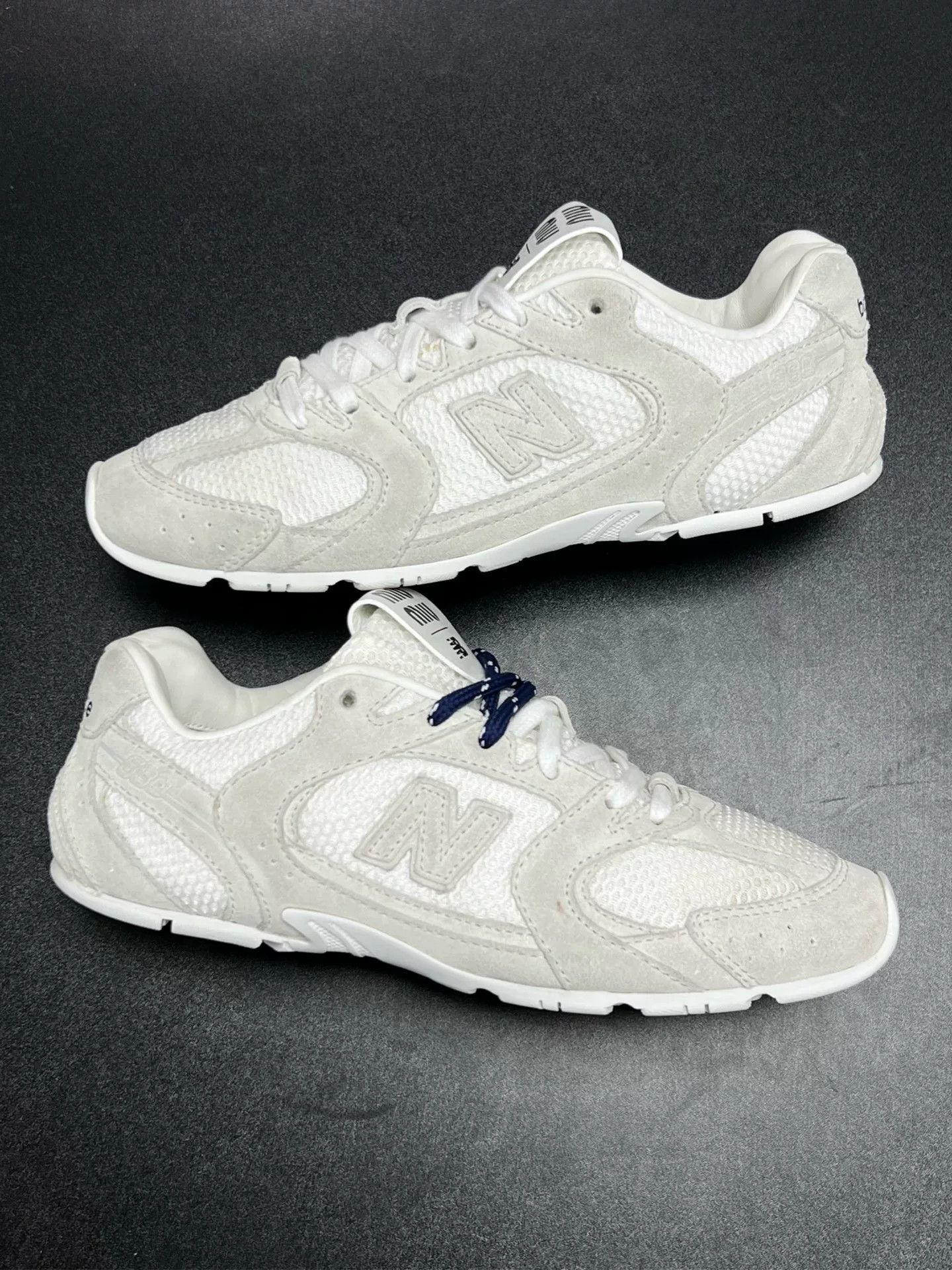 New Balance New Balance White Designer Casual Size US S / EU 44-46 / 1 - 5 Thumbnail