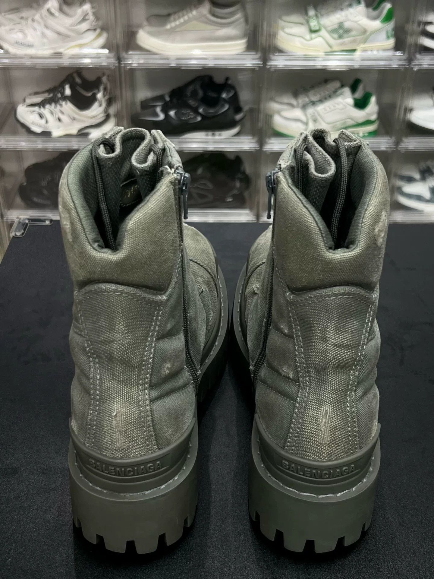 Balenciaga Balenciaga Green Designer Casual Size US 7 / EU 40 - 7 Thumbnail
