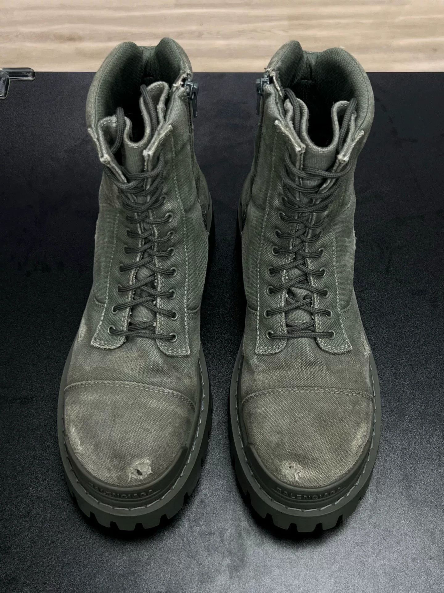 Balenciaga Balenciaga Green Designer Casual Size US 7 / EU 40 - 3 Thumbnail