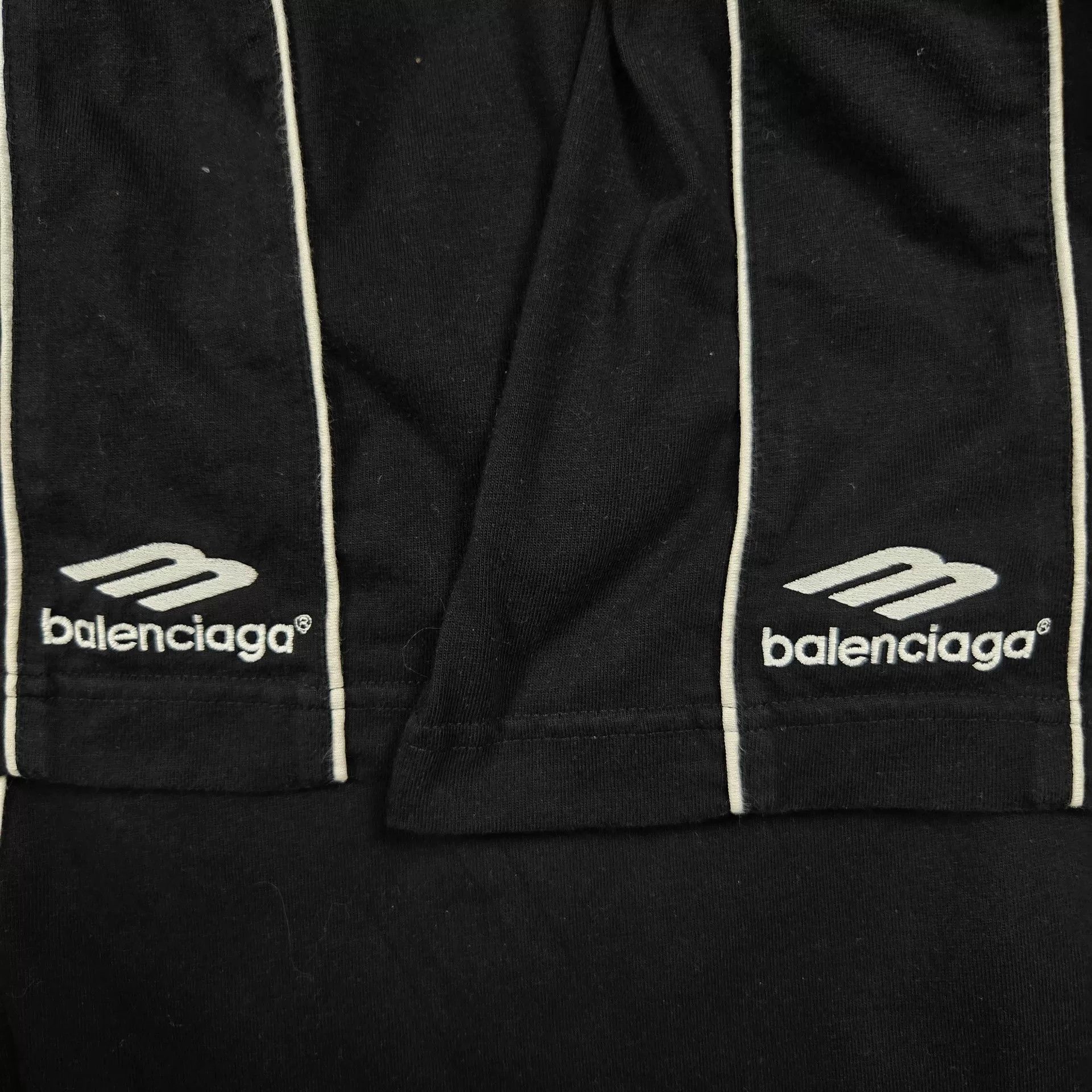 Balenciaga Balenciaga T-Shirt Casual Short Sleeve Size US S / EU 44-46 / 1 - 6 Thumbnail