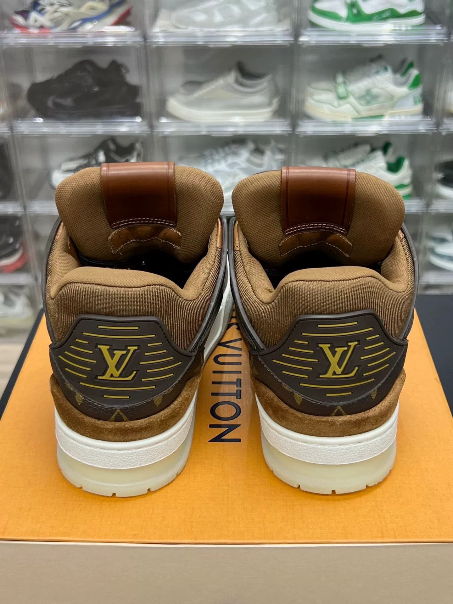 Louis Vuitton Louis Vuitton Brown Designer Casual Size US XS / EU 42 / 0 - 7 Thumbnail